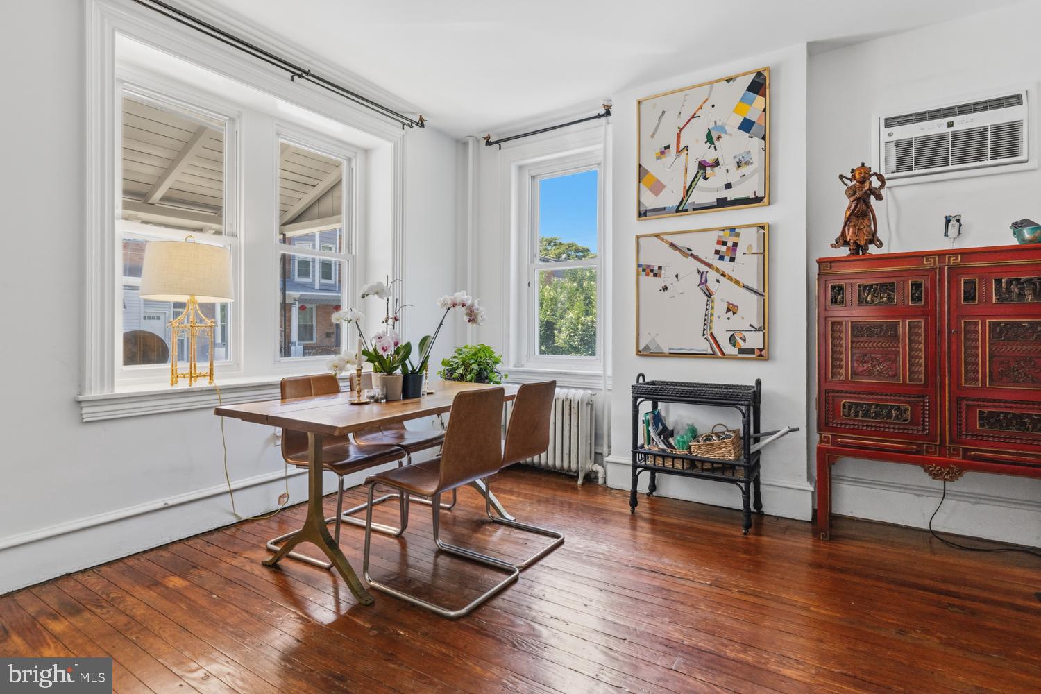 121 E PLEASANT STREET