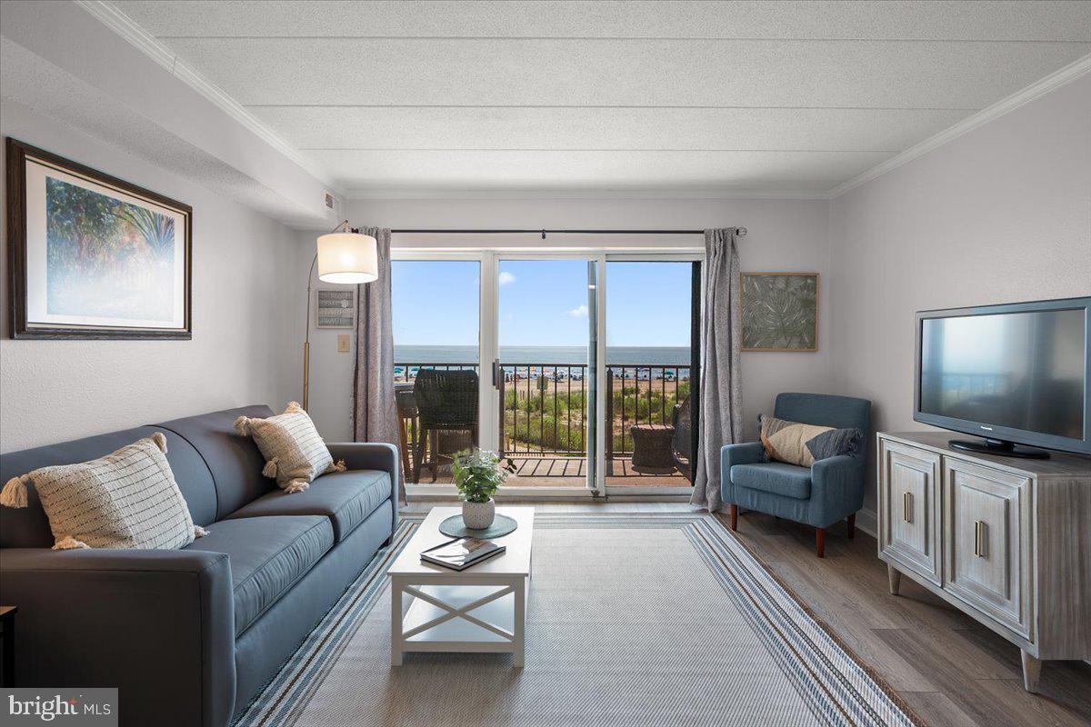 10002 COASTAL HIGHWAY 105