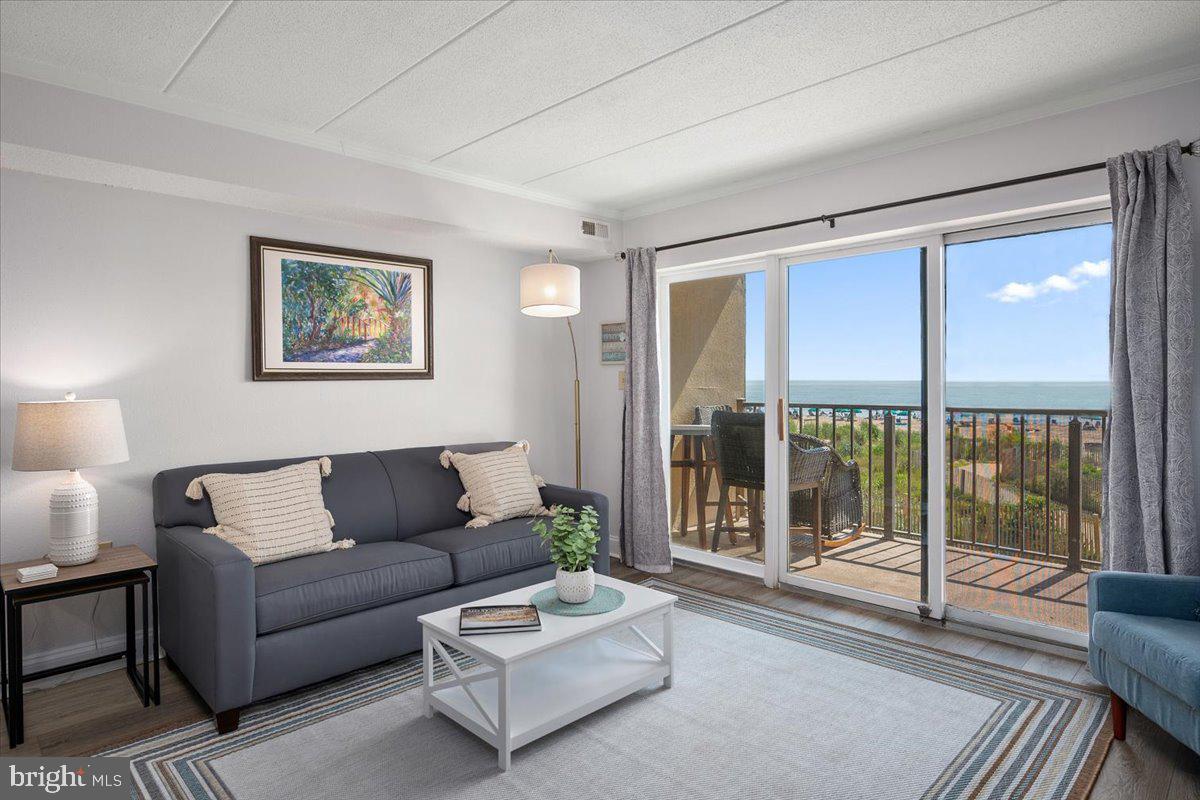 10002 COASTAL HIGHWAY 105