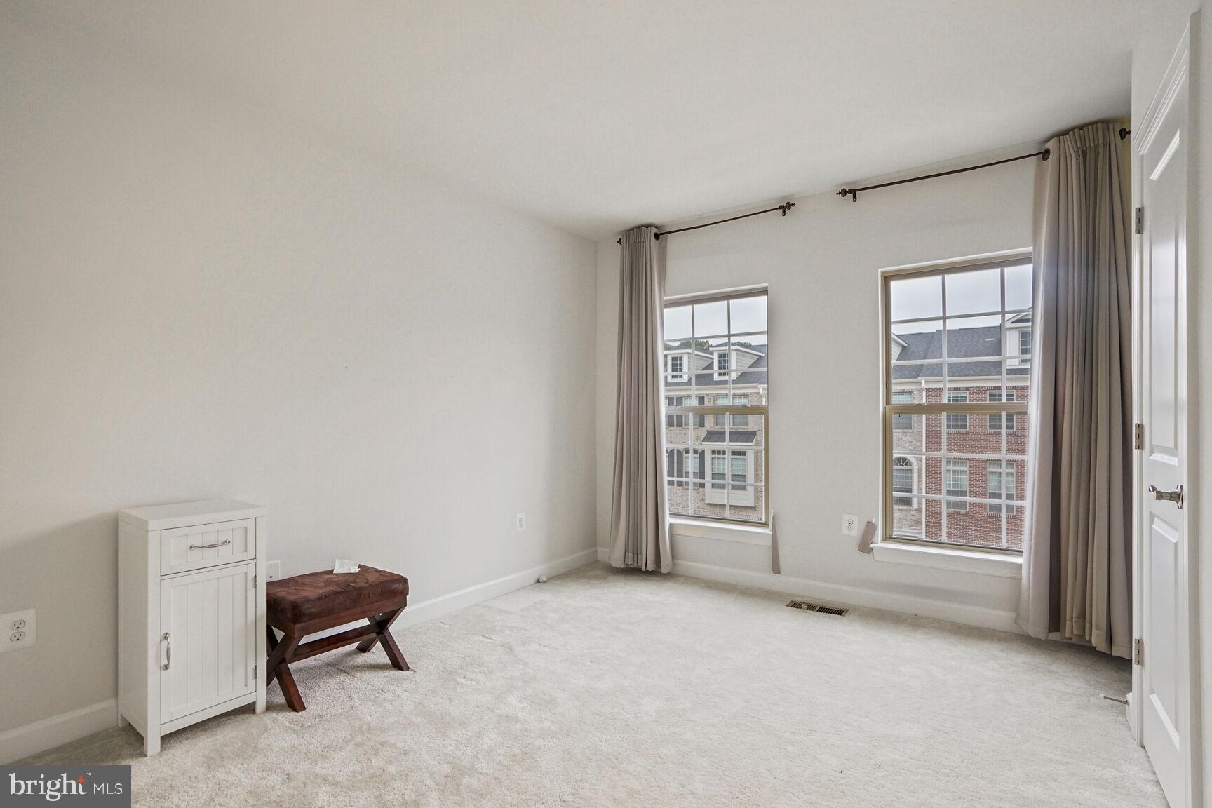 LAKE MANASSAS - Residential