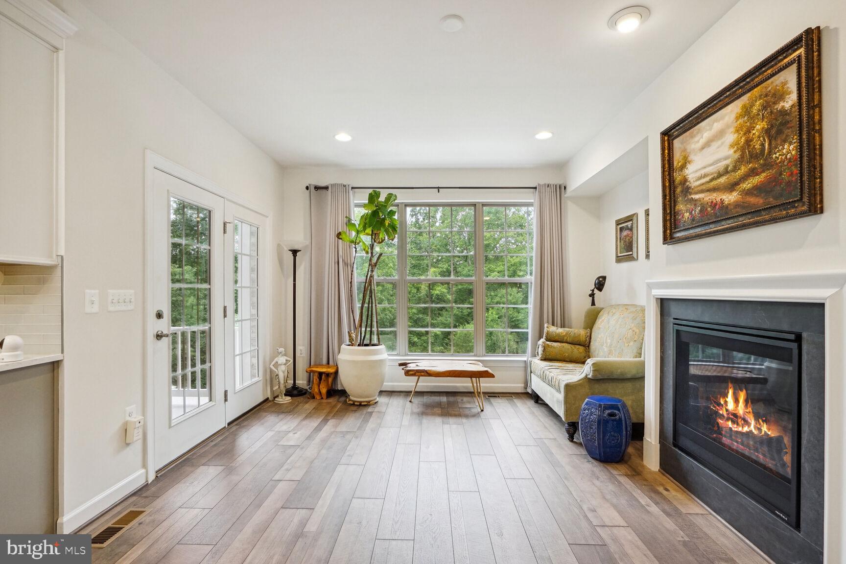 LAKE MANASSAS - Residential