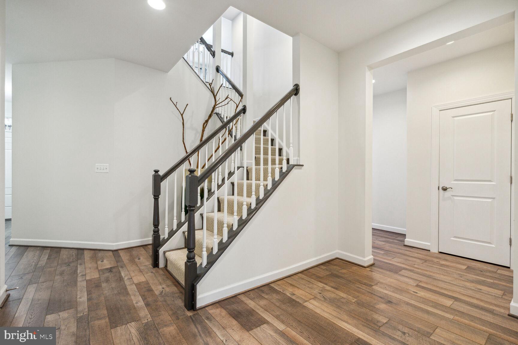 LAKE MANASSAS - Residential