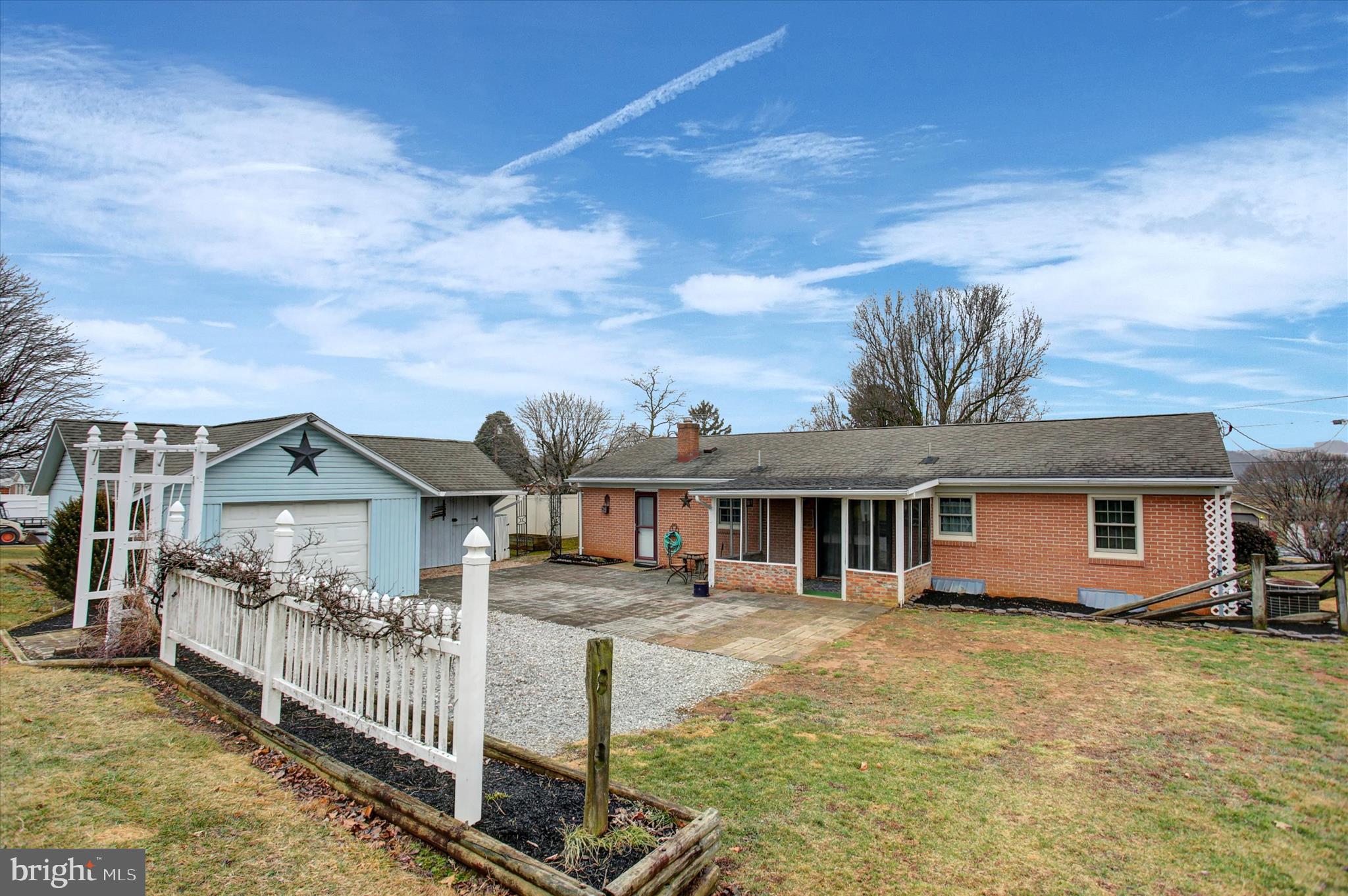WAYNESBORO - Residential