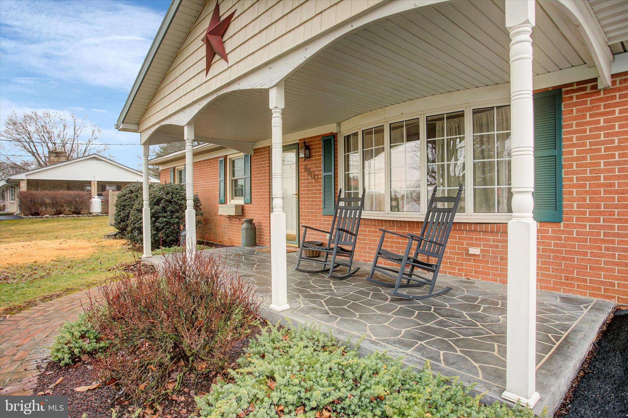 WAYNESBORO - Residential