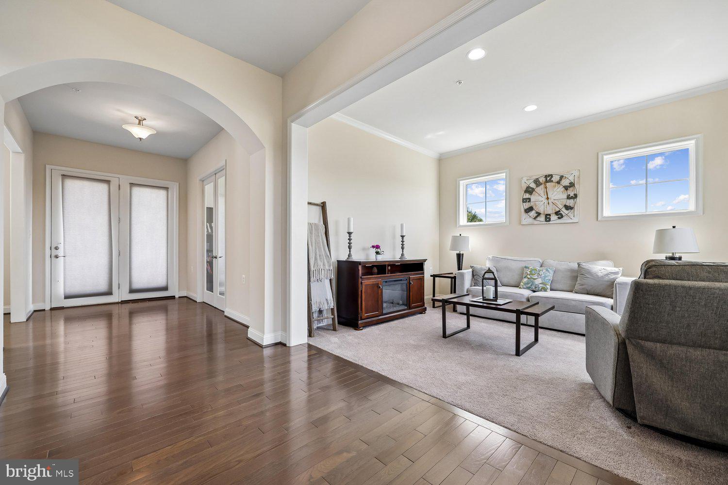 SPRING HOLLOW - Residential