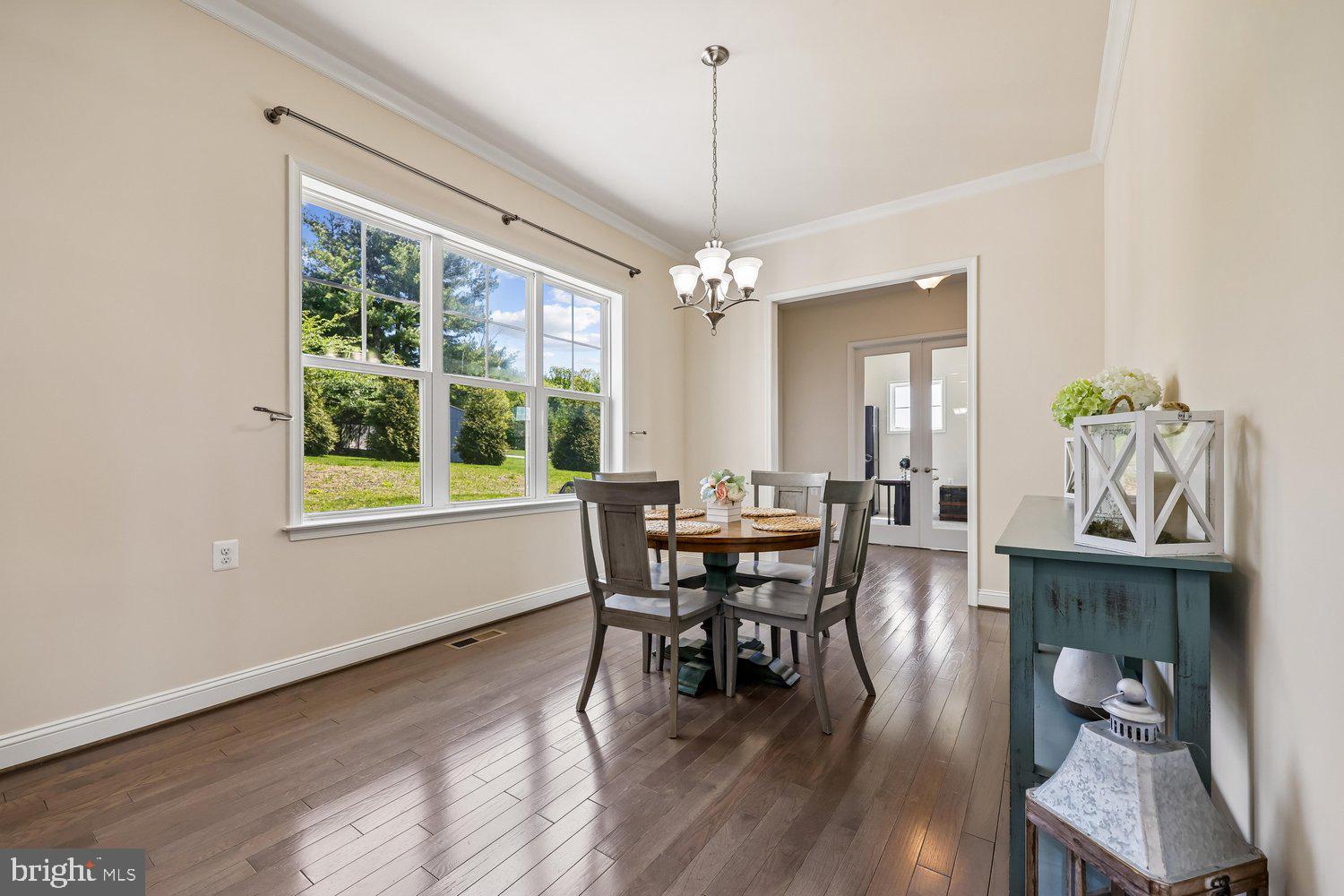SPRING HOLLOW - Residential