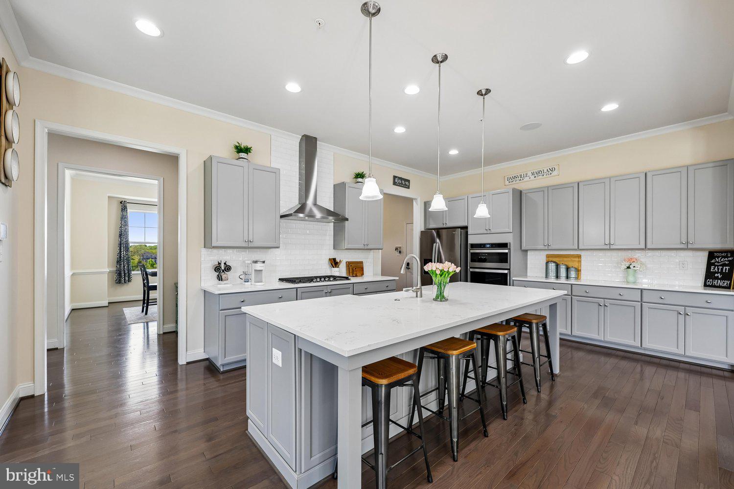SPRING HOLLOW - Residential