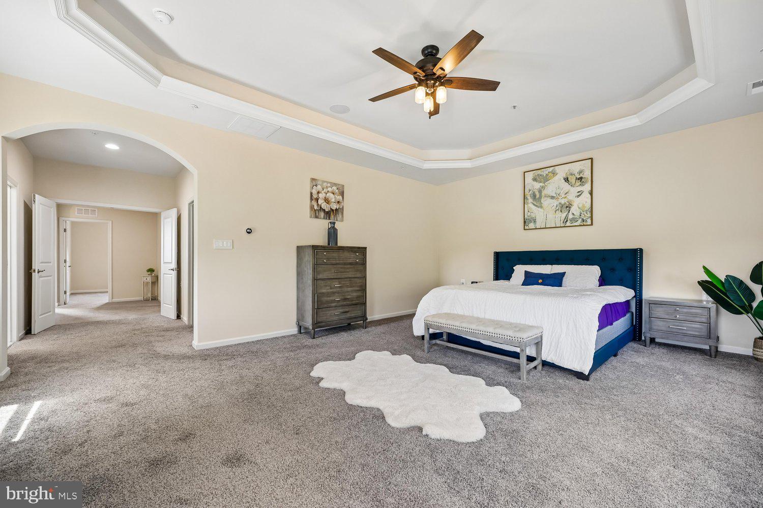 SPRING HOLLOW - Residential
