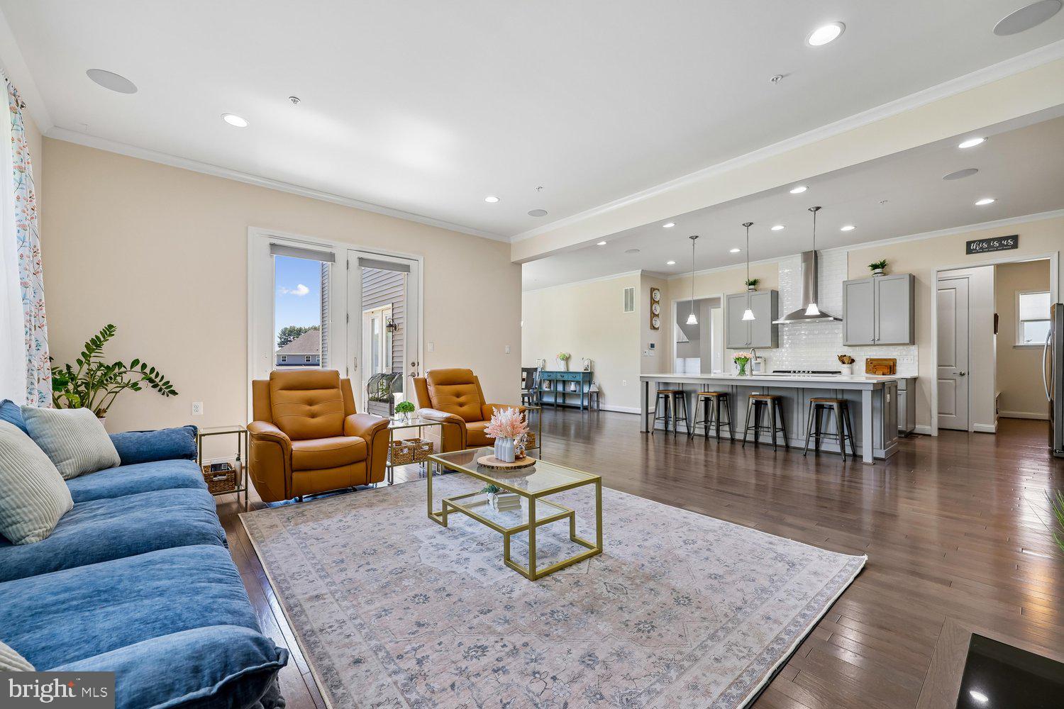 SPRING HOLLOW - Residential