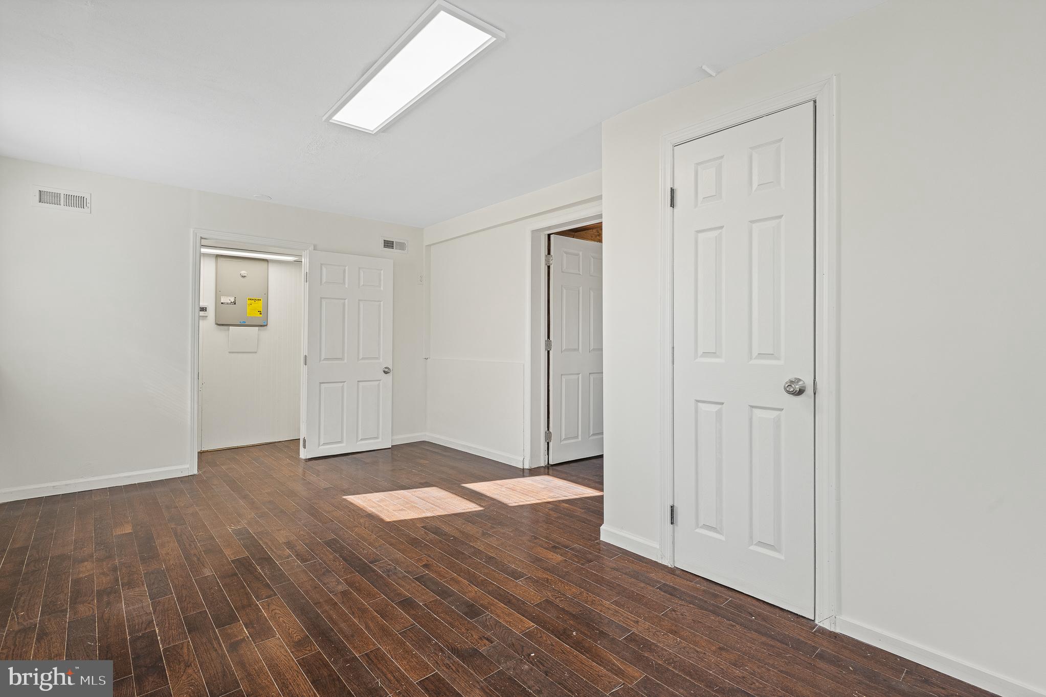 MICHAELTON MANOR - Residential