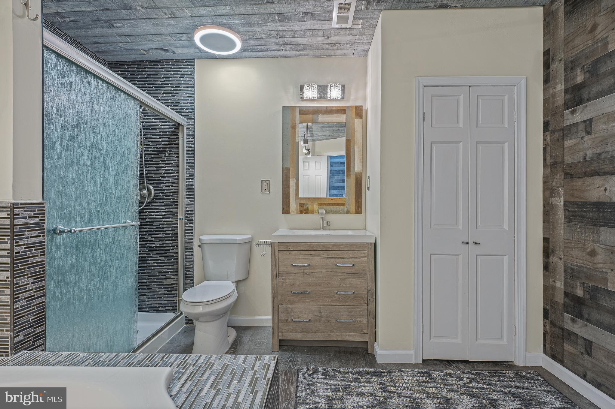 MICHAELTON MANOR - Residential