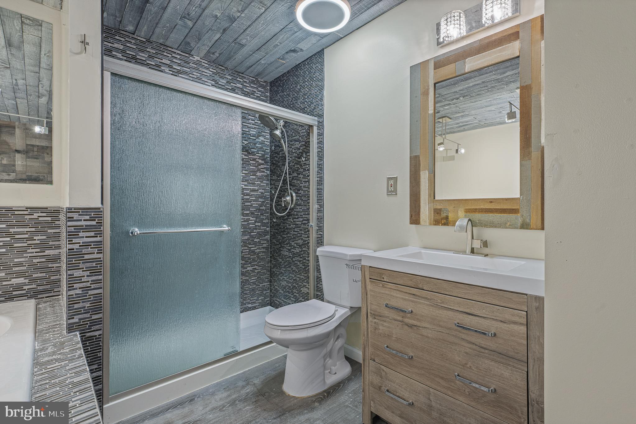 MICHAELTON MANOR - Residential