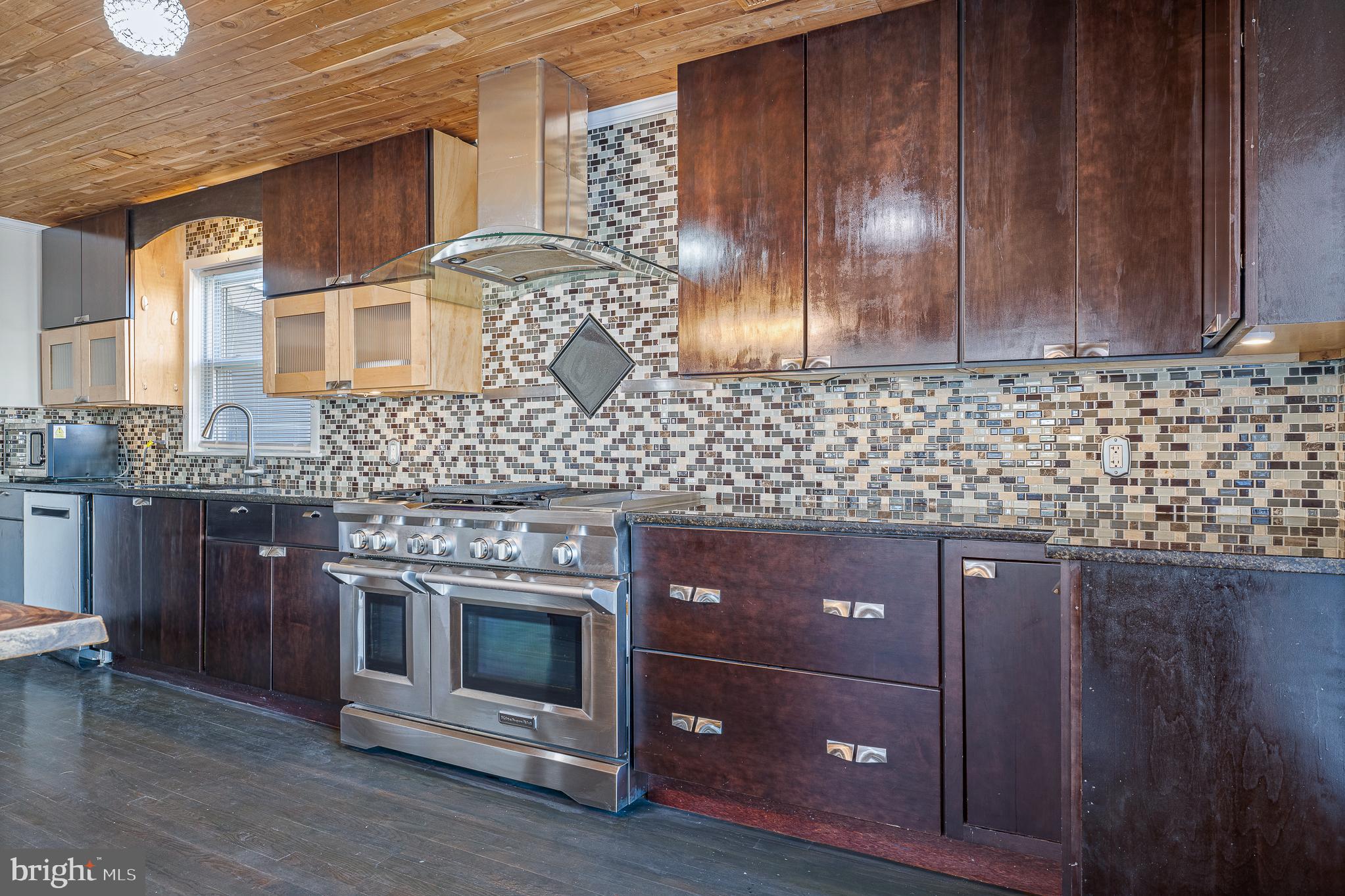 MICHAELTON MANOR - Residential