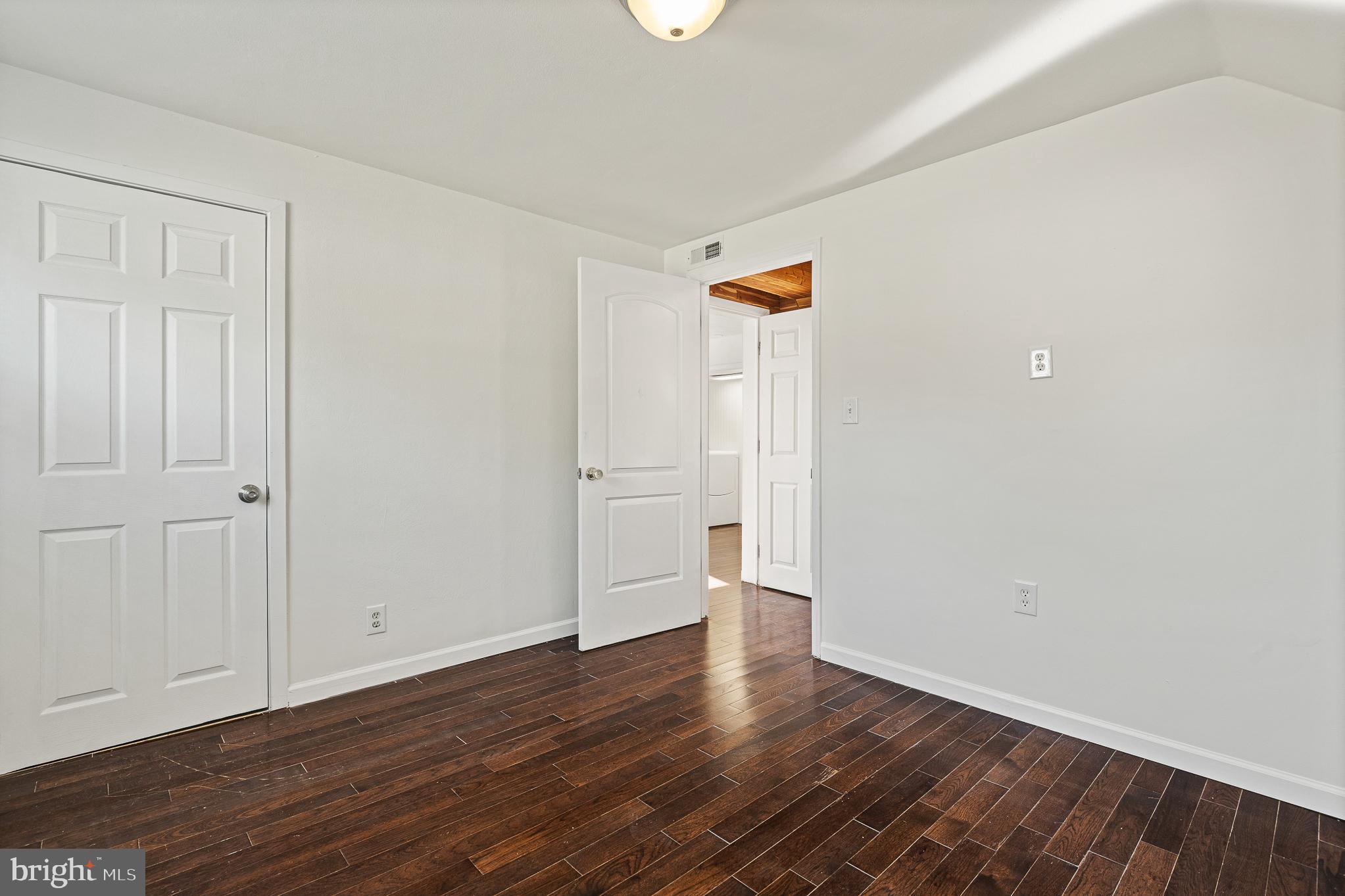 MICHAELTON MANOR - Residential