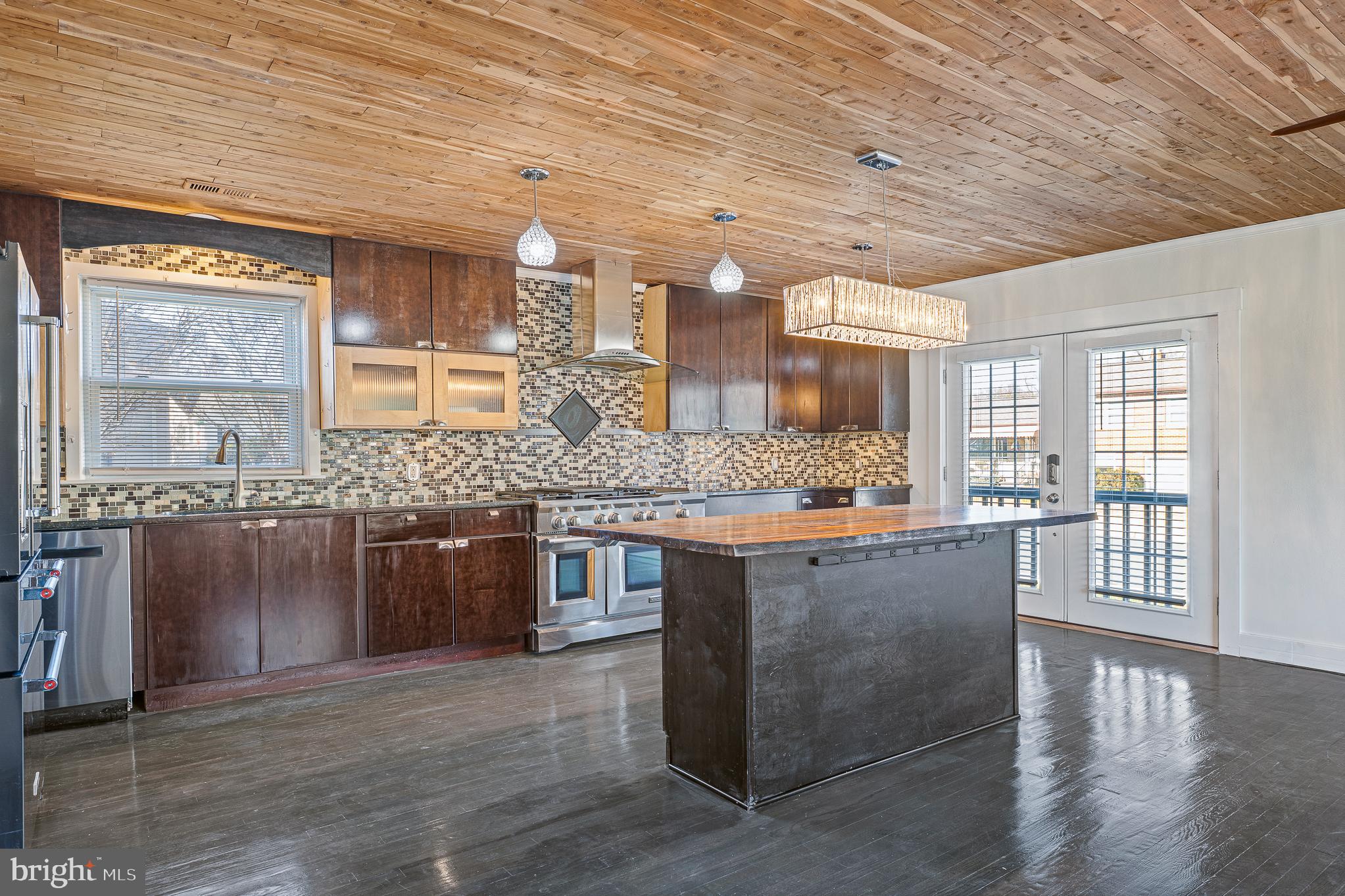 MICHAELTON MANOR - Residential