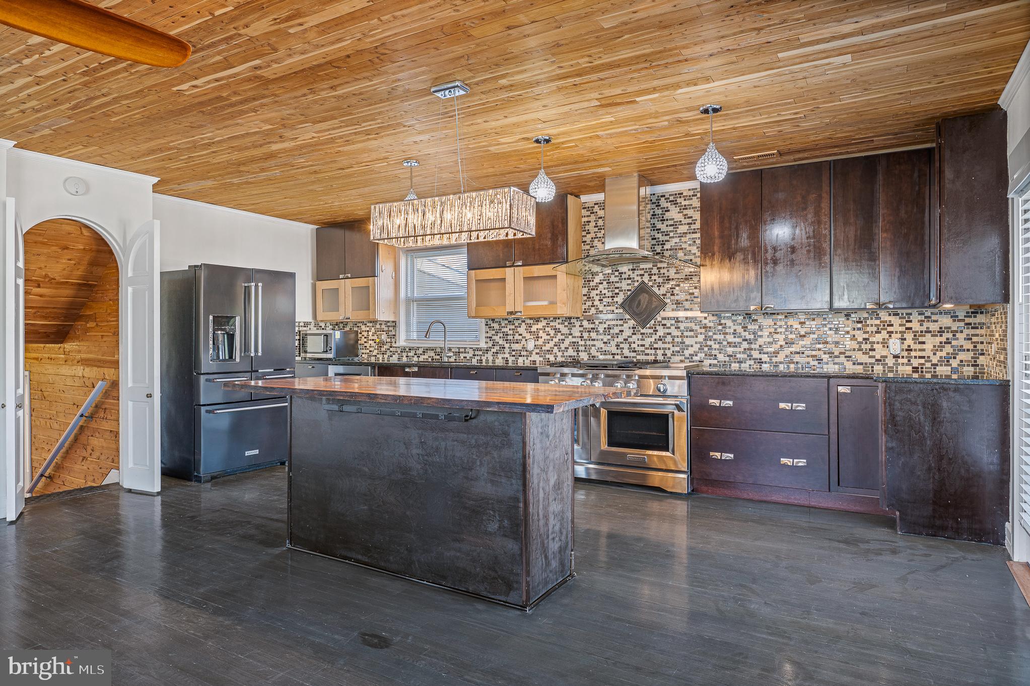 MICHAELTON MANOR - Residential