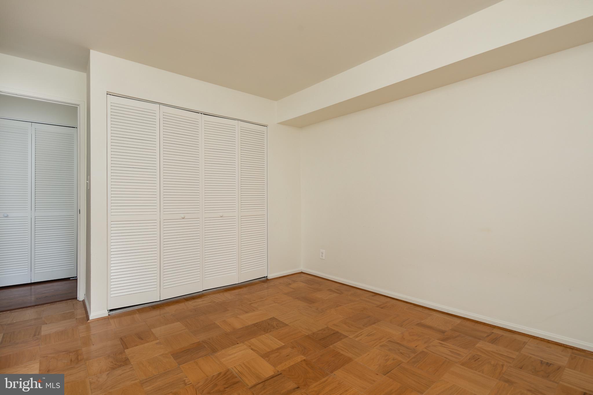 HERITAGE COURT - Residential Lease