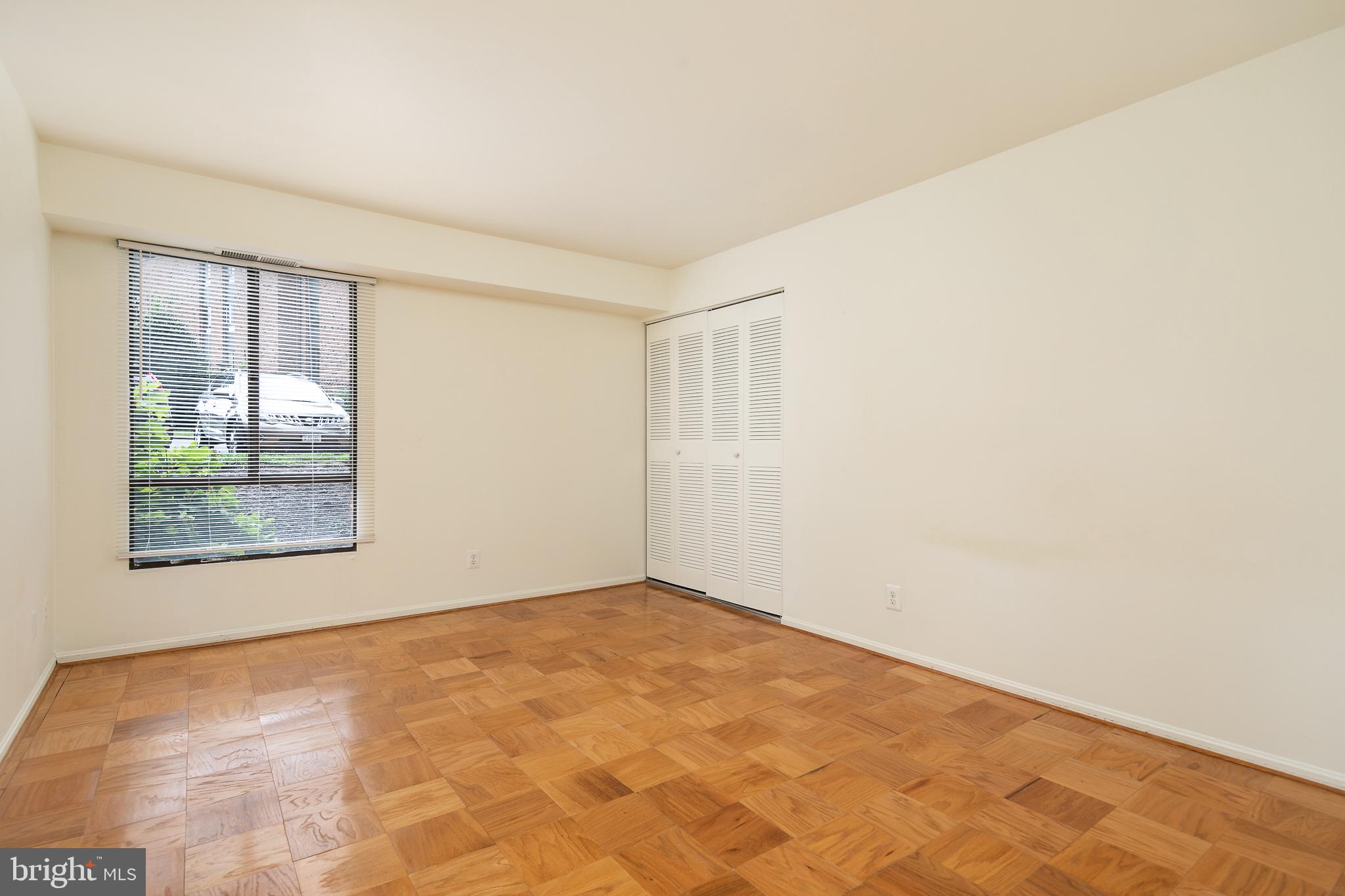 HERITAGE COURT - Residential Lease