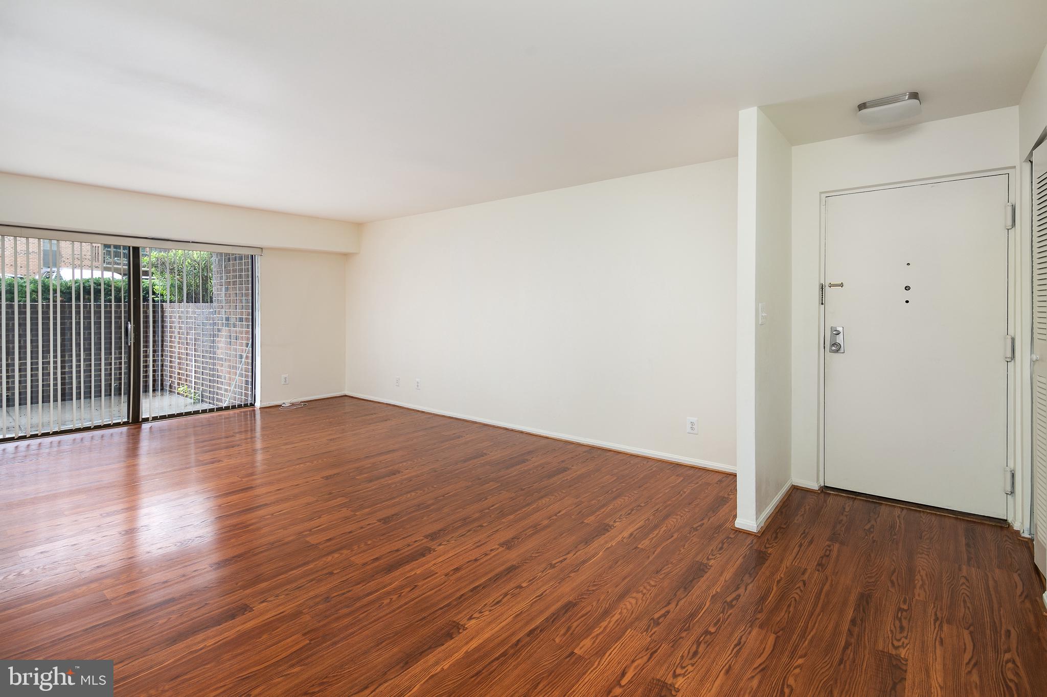 HERITAGE COURT - Residential Lease