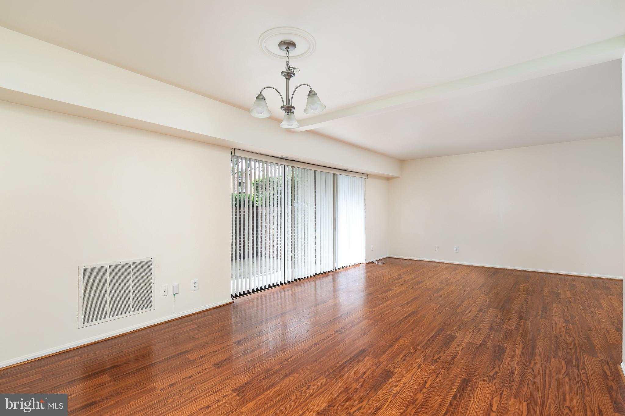 HERITAGE COURT - Residential Lease