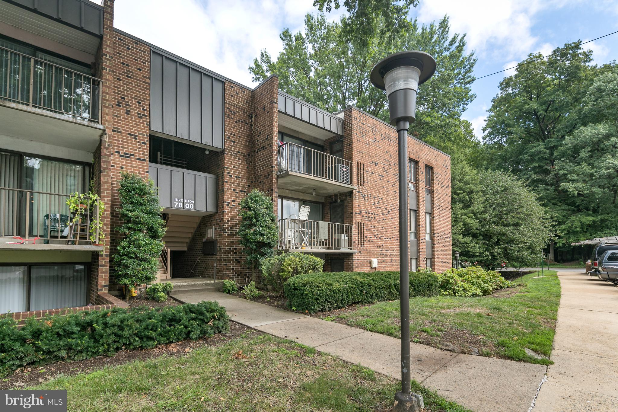 HERITAGE COURT - Residential Lease