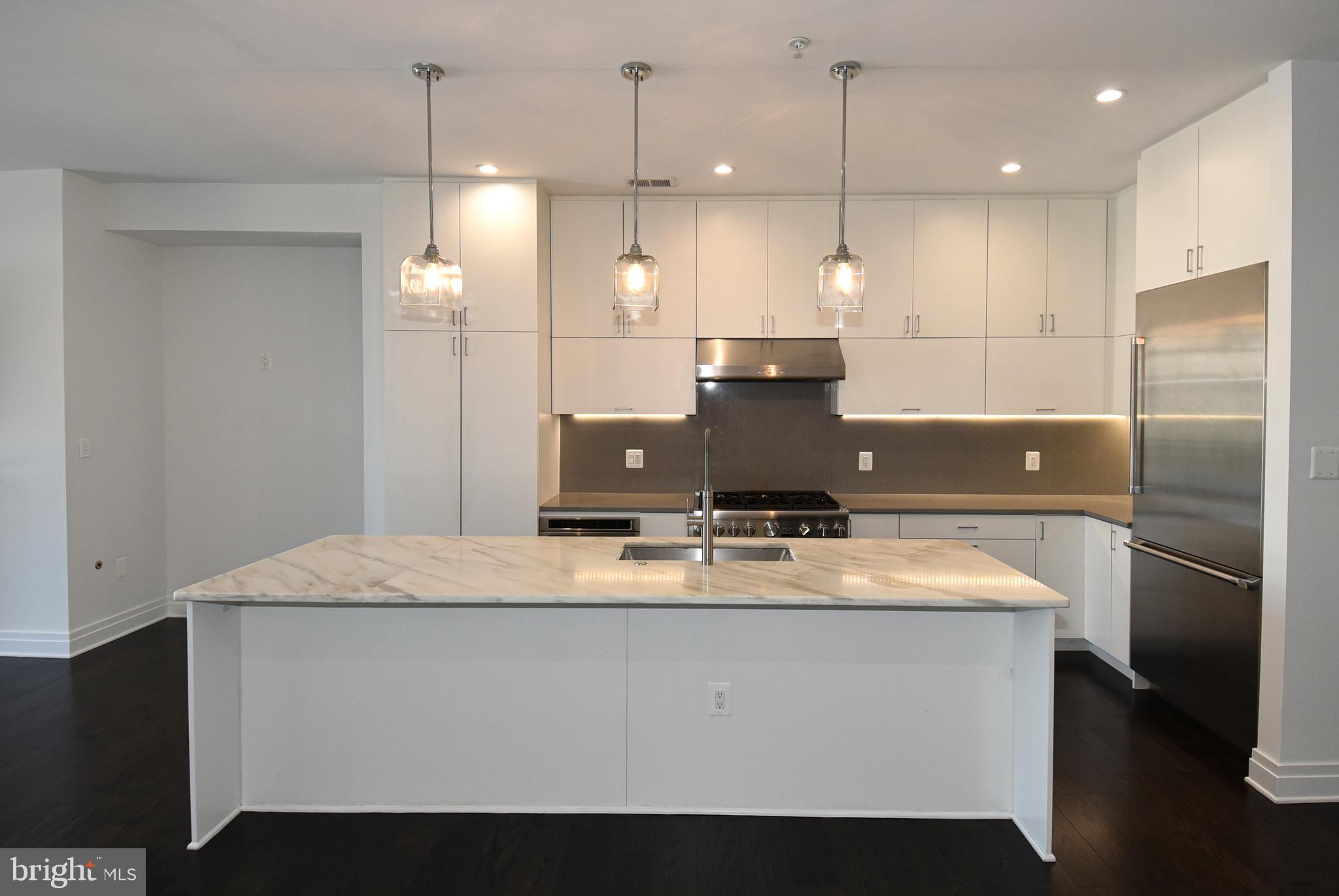 624 8TH STREET NE 201