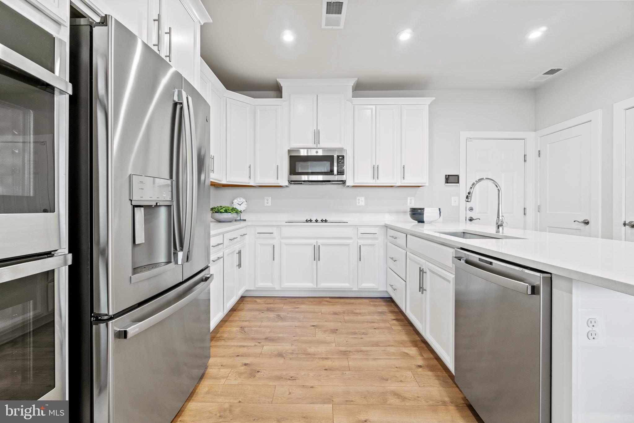 1211A FREEMAN PLACE