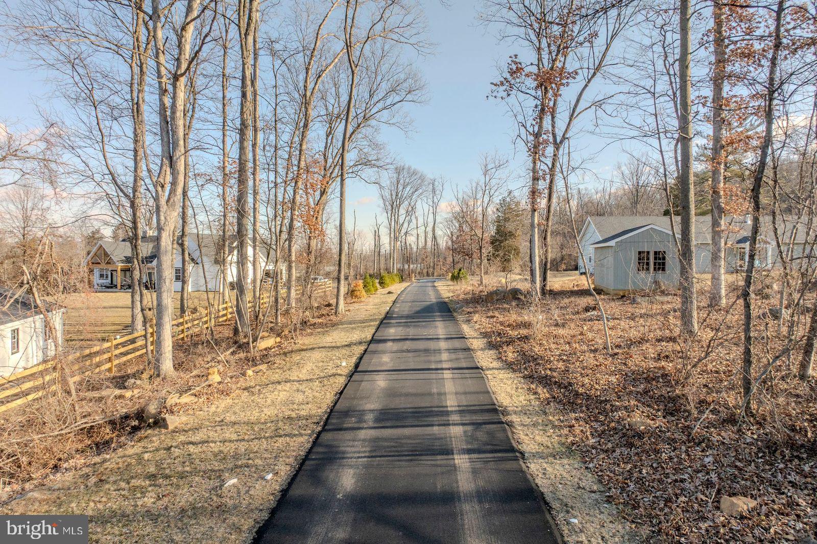 FOREST HILLS - Residential