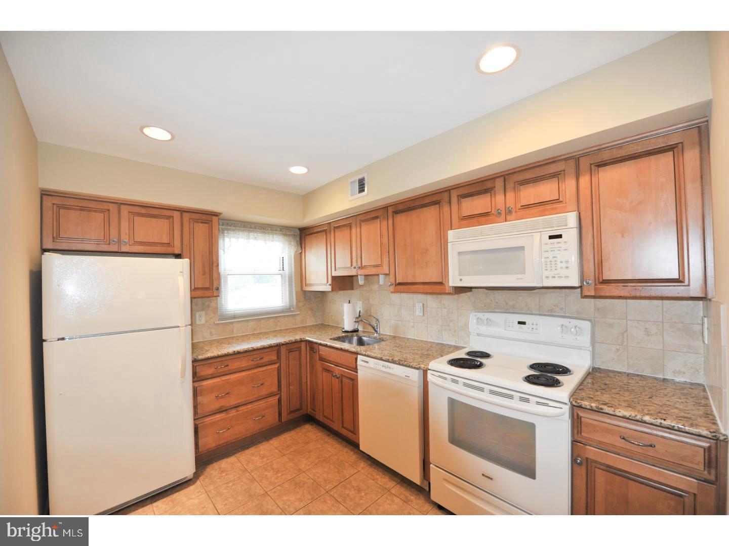 OXFORD OF BLUE BELL - Residential Lease