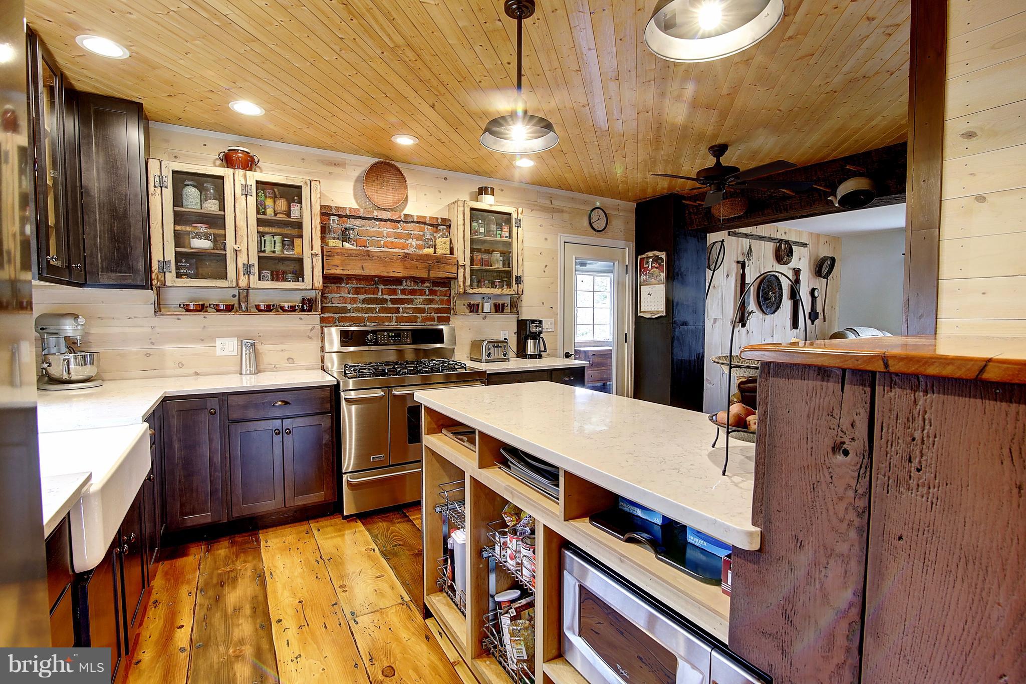 PIKESIDE - Residential