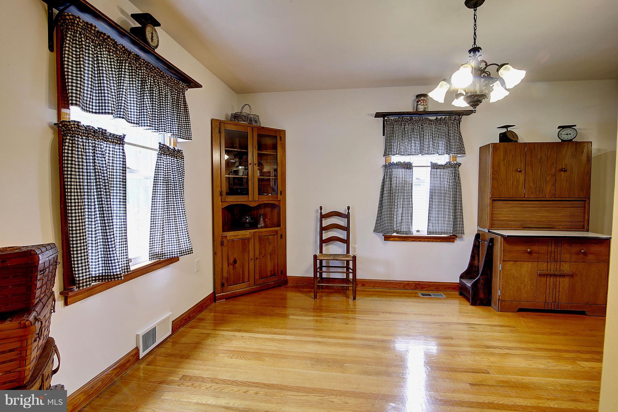 PIKESIDE - Residential