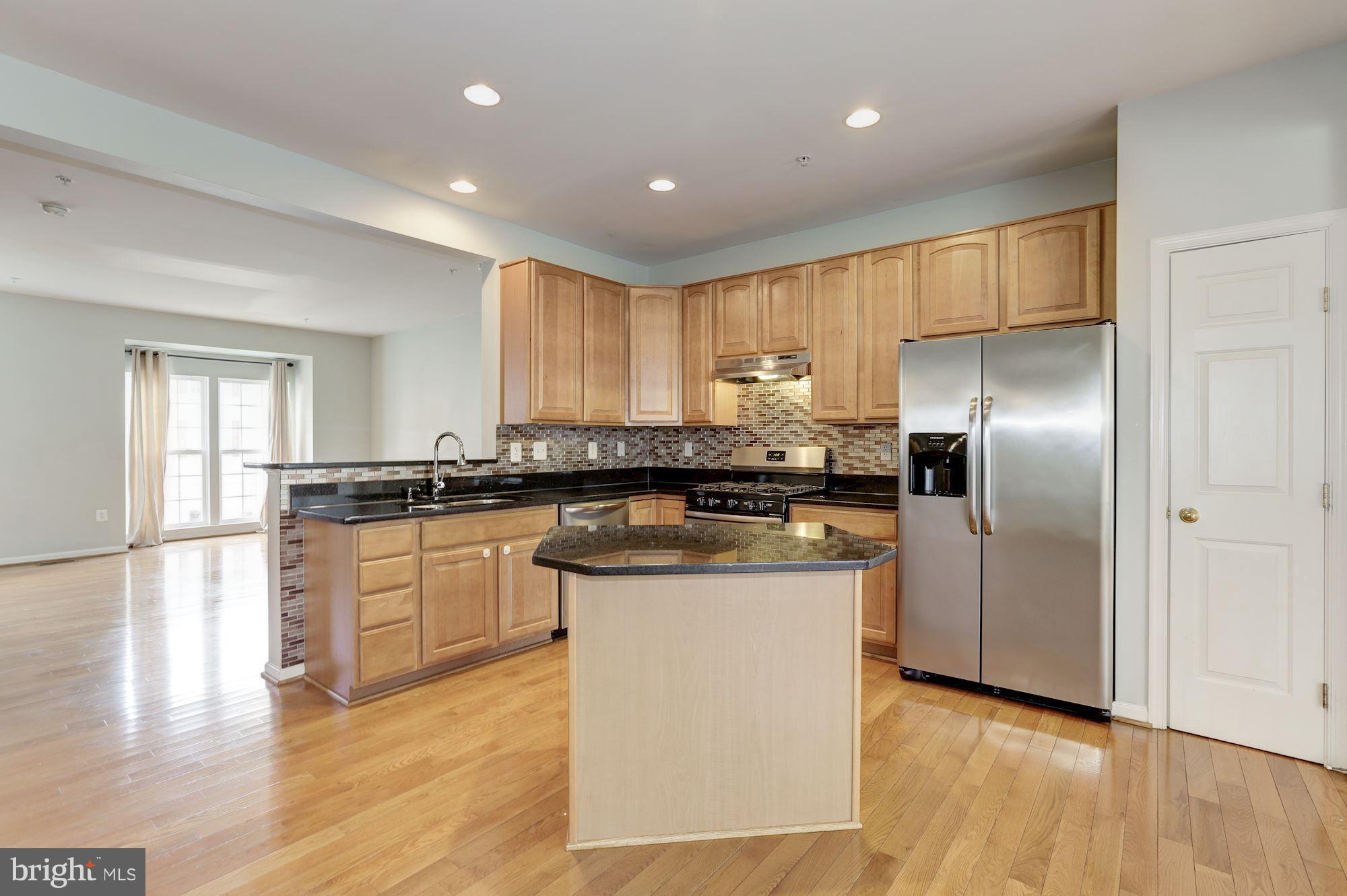 LANDOVER MEWS-PLAT FIVE> - Farm