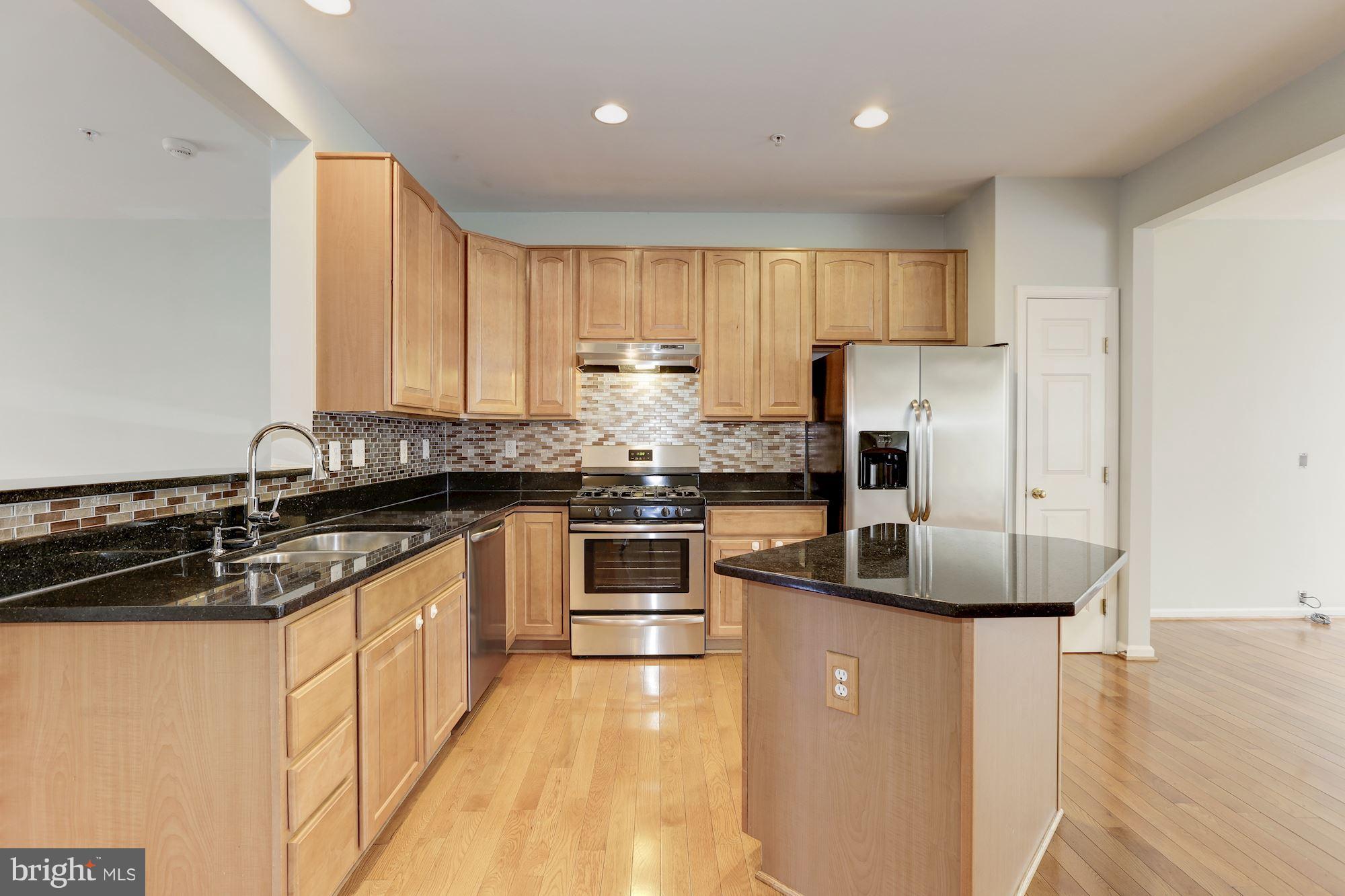 LANDOVER MEWS-PLAT FIVE> - Farm