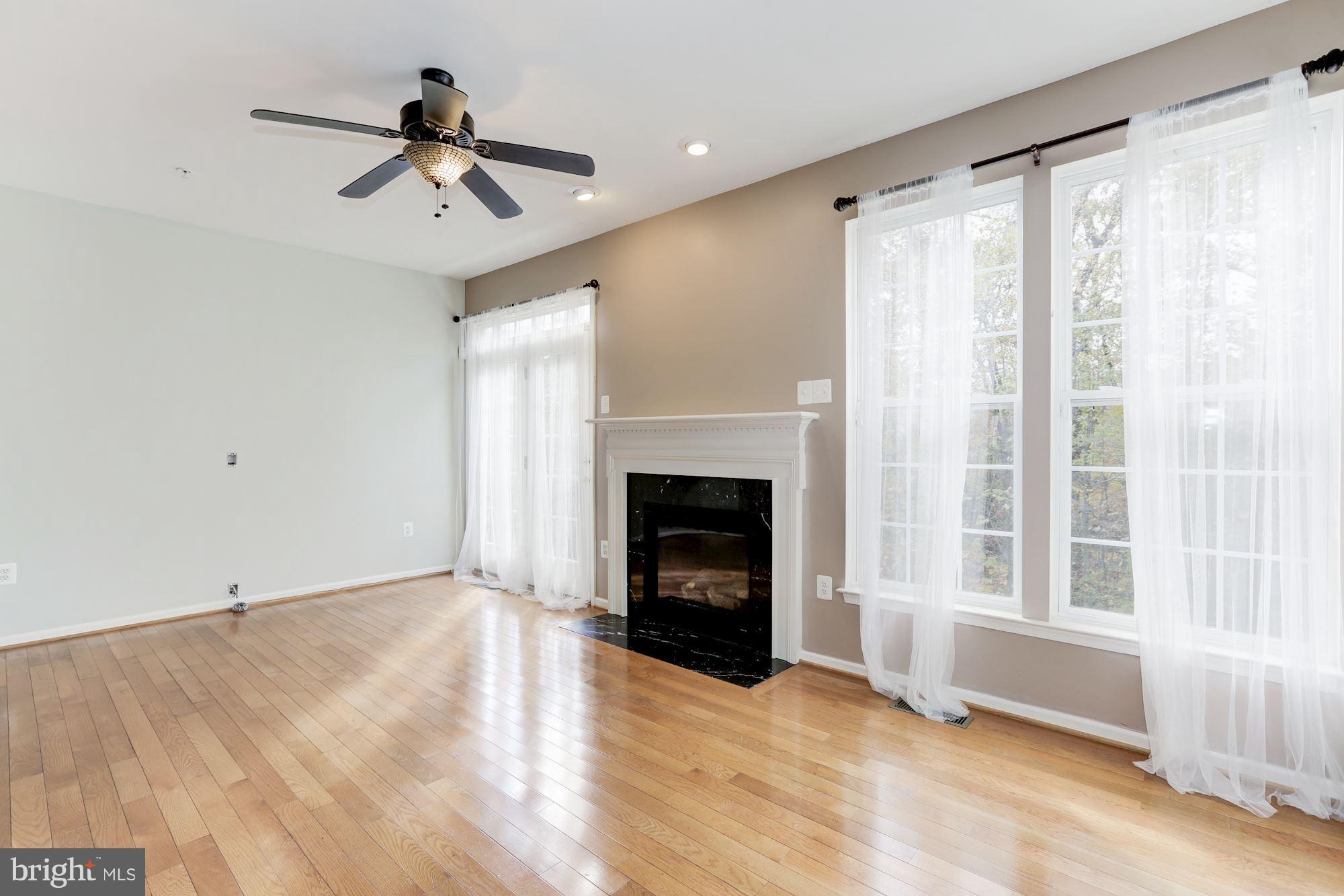 LANDOVER MEWS-PLAT FIVE> - Farm