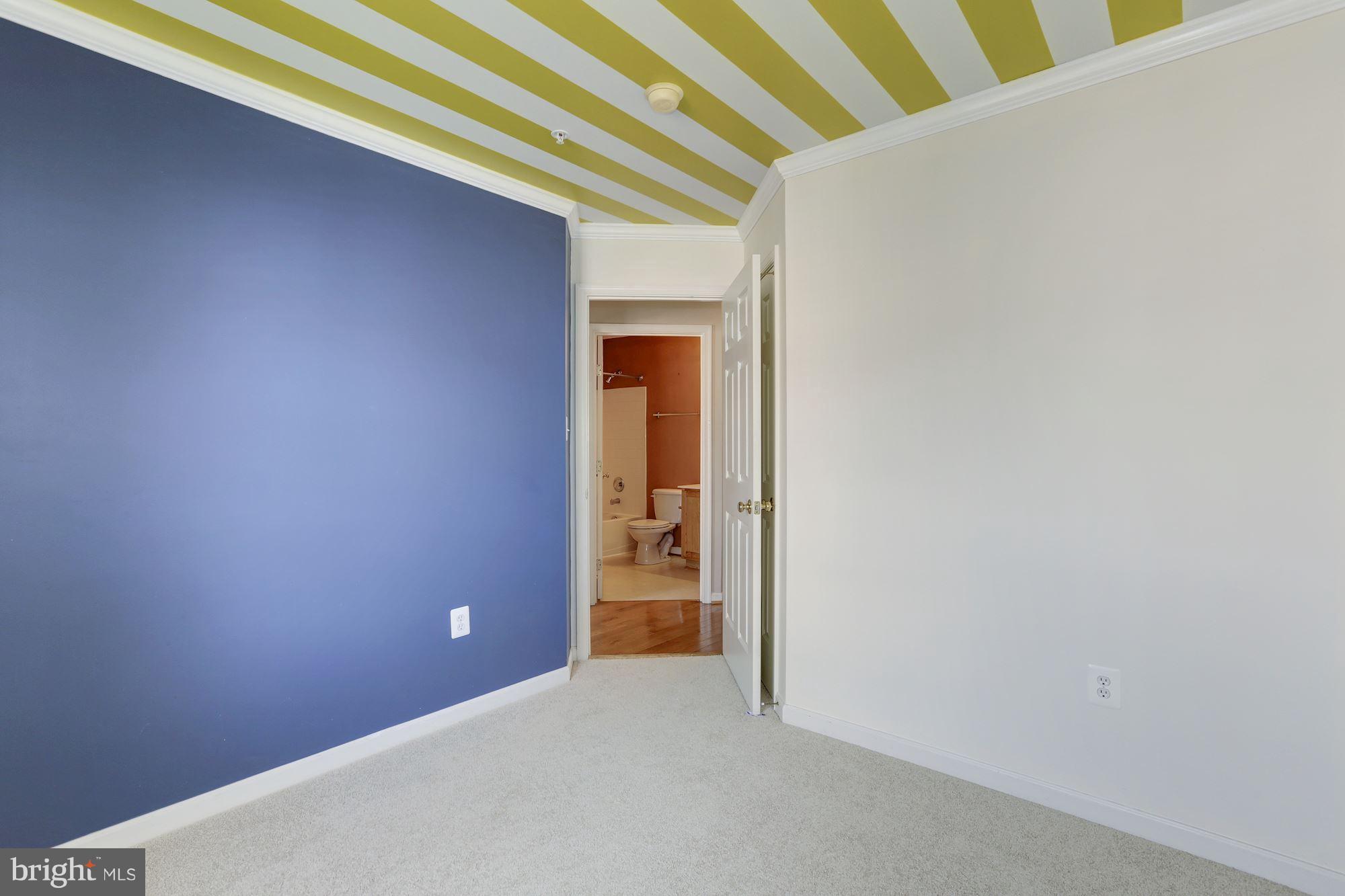 LANDOVER MEWS-PLAT FIVE> - Farm