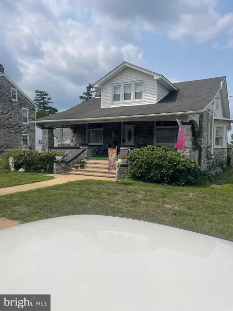 MLS: PABK2076894