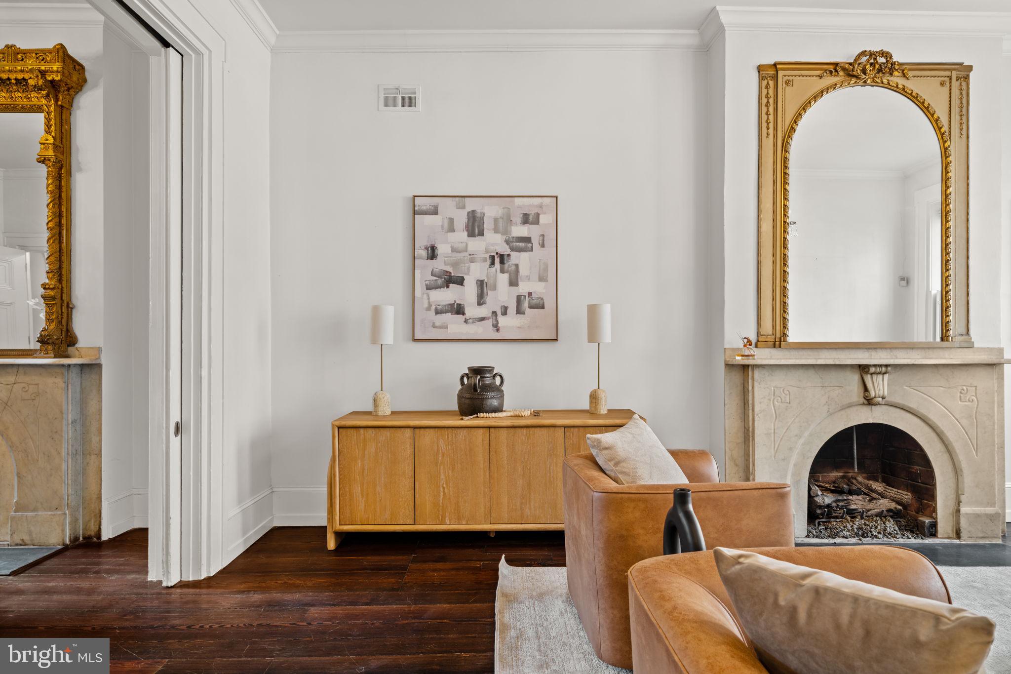 SOCIETY HILL - Residential