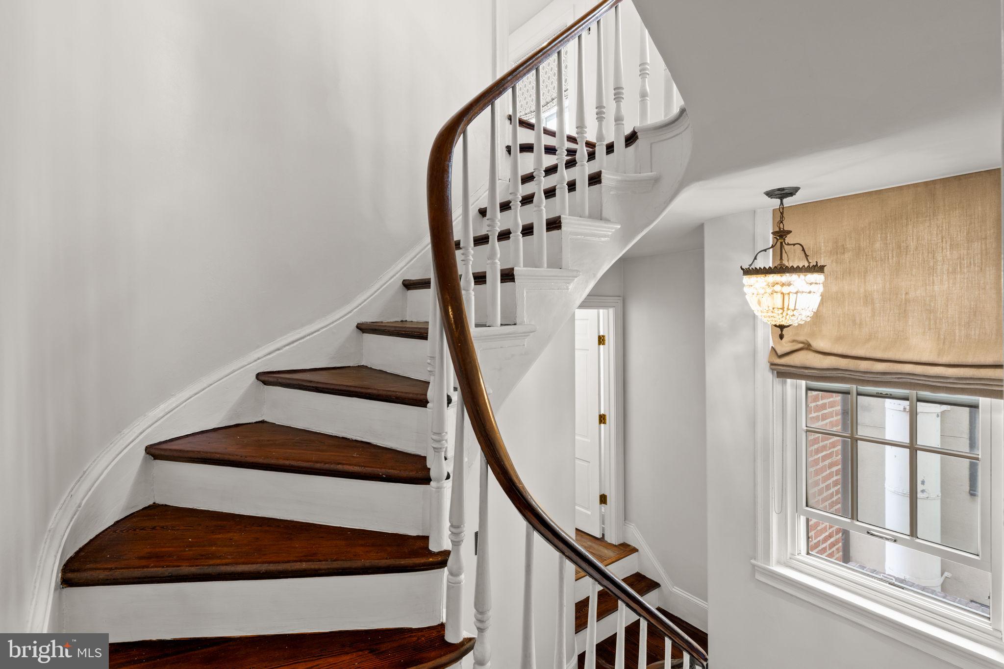 SOCIETY HILL - Residential