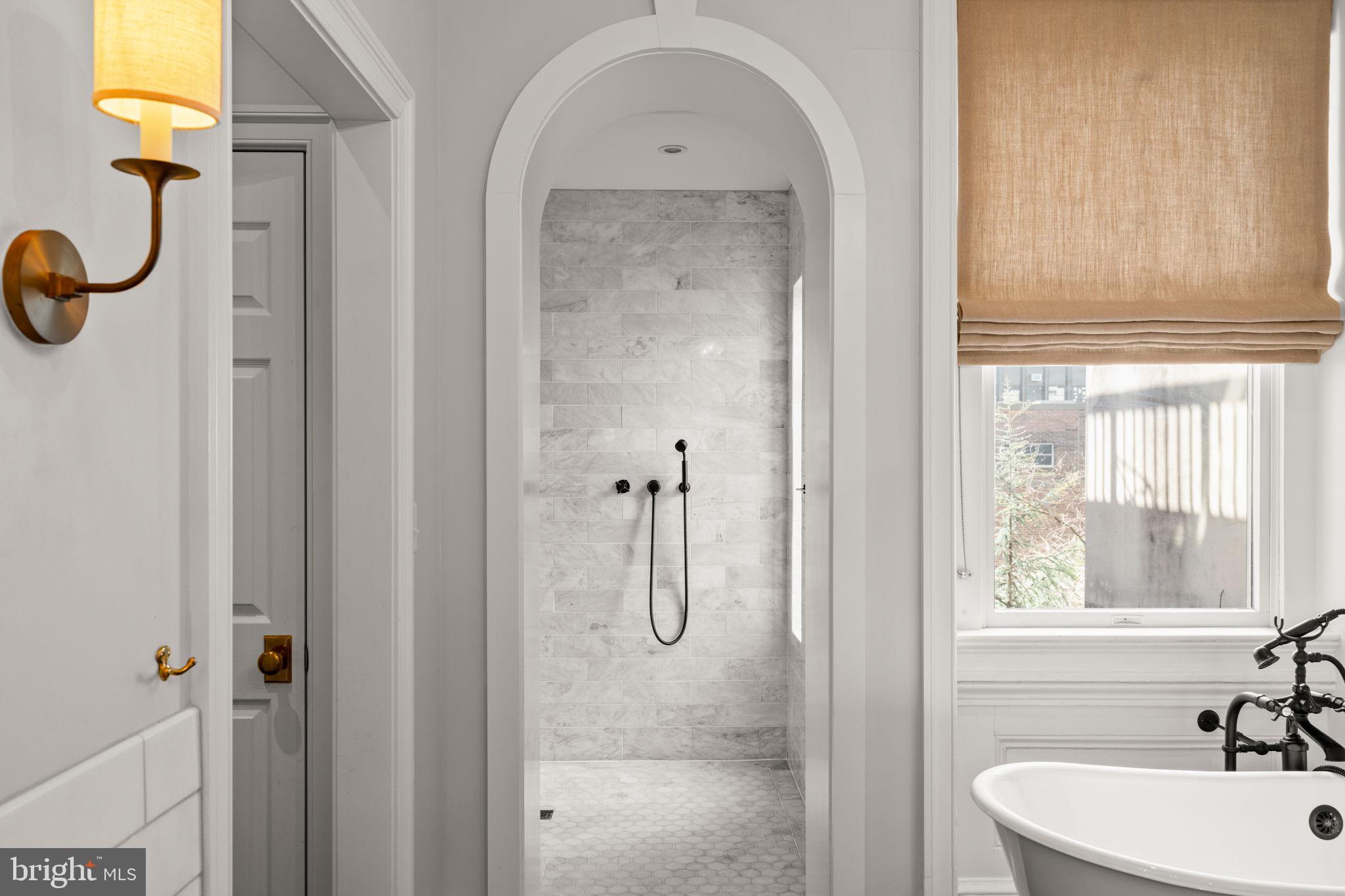 SOCIETY HILL - Residential