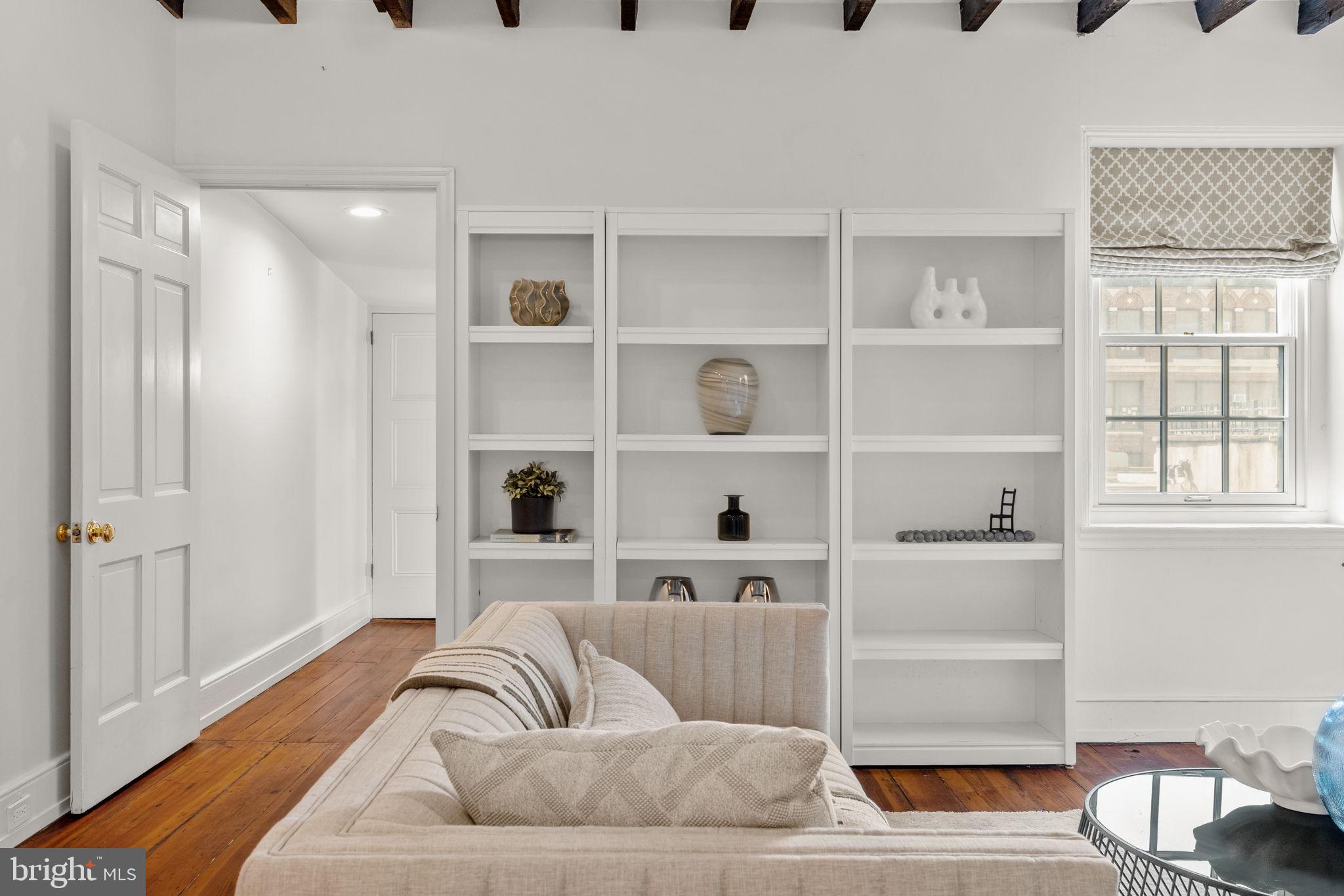 SOCIETY HILL - Residential