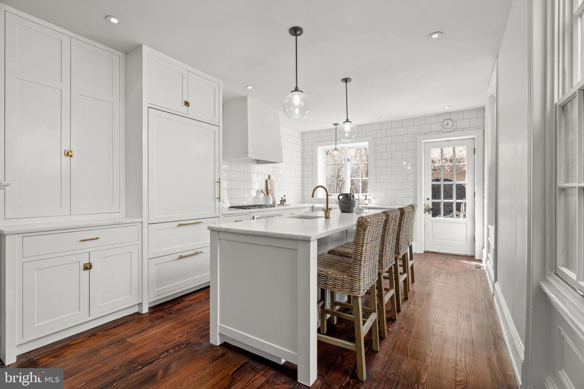 SOCIETY HILL - Residential