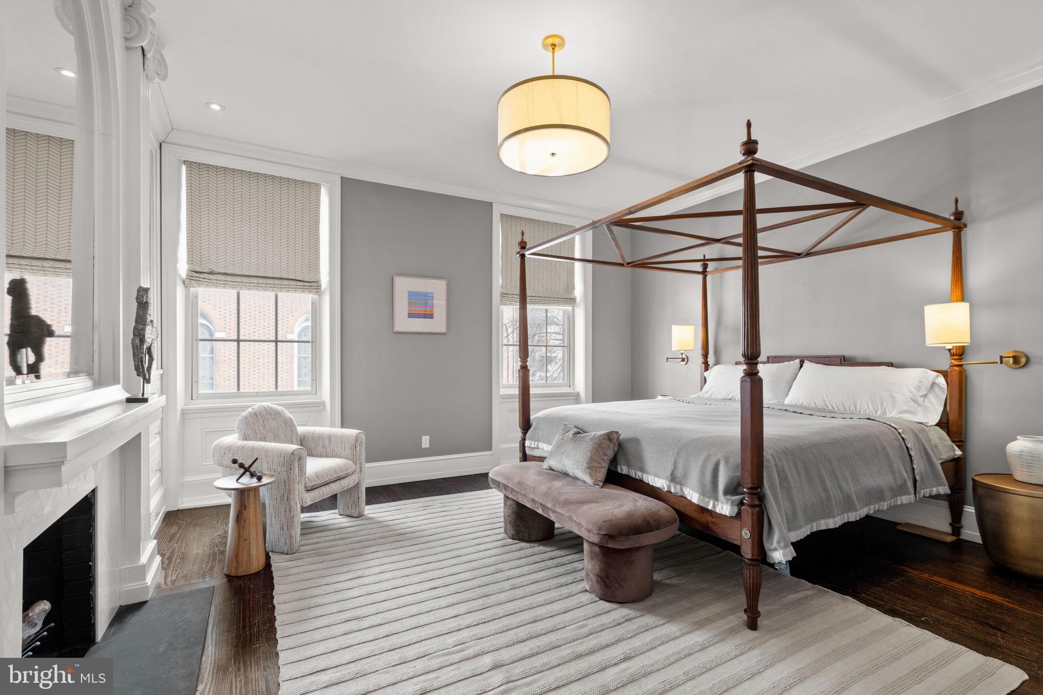 SOCIETY HILL - Residential