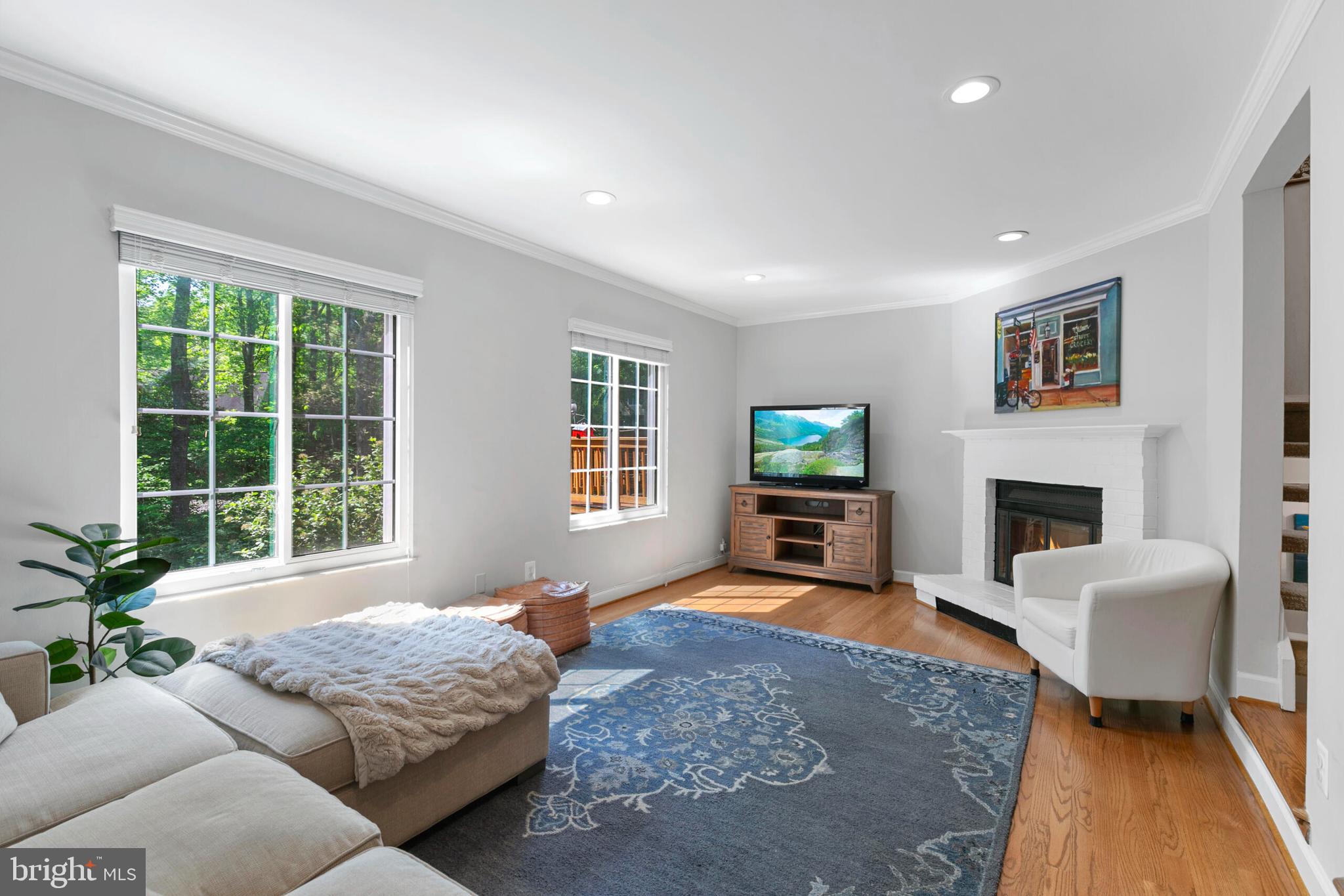 RESTON - Residential