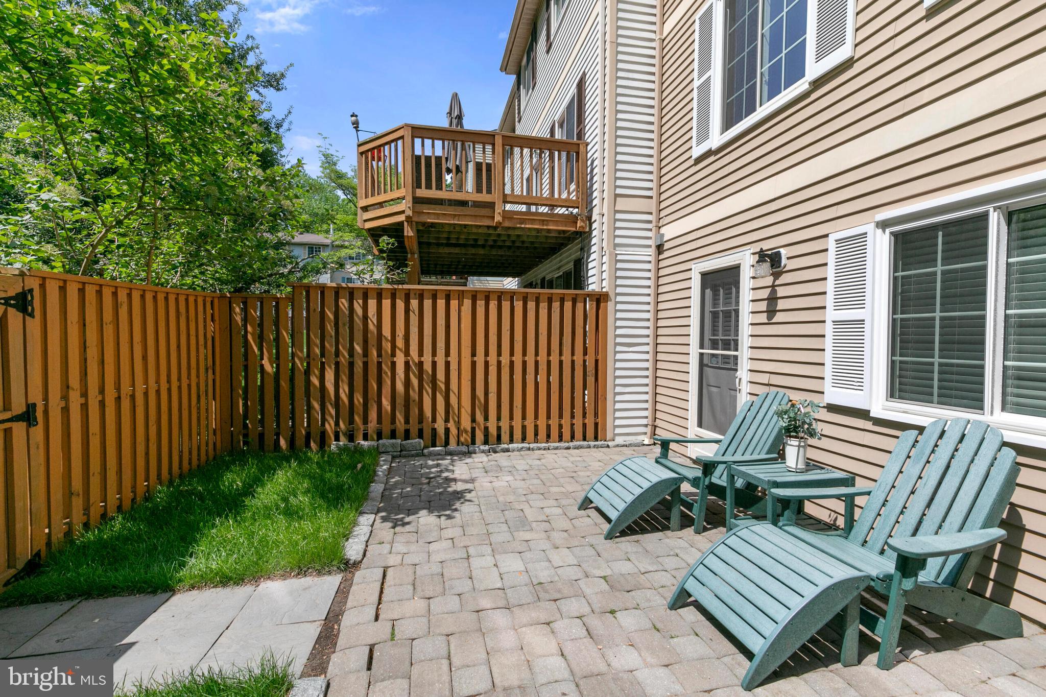 RESTON - Residential