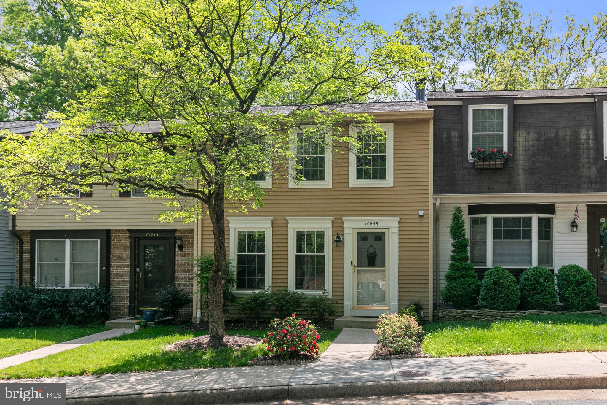 RESTON - Residential