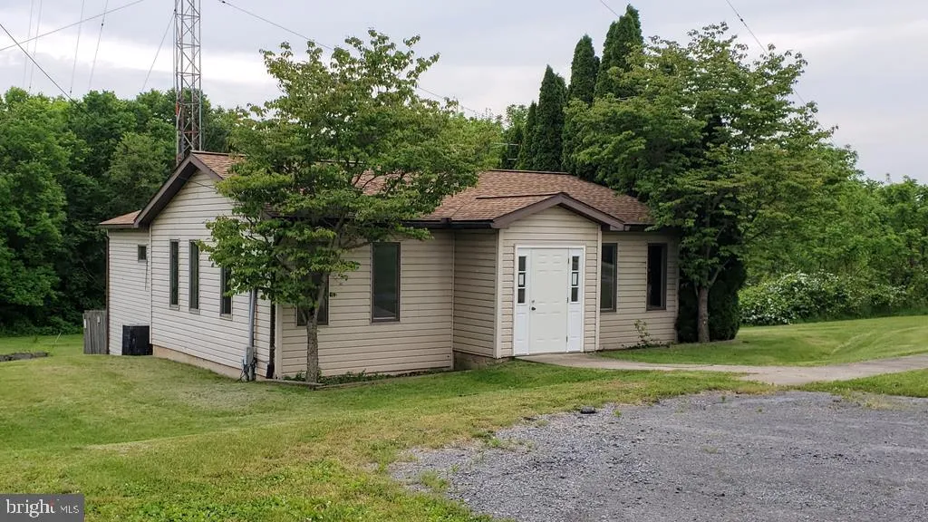 7452 William Penn Highway, Mifflintown, PA 17059