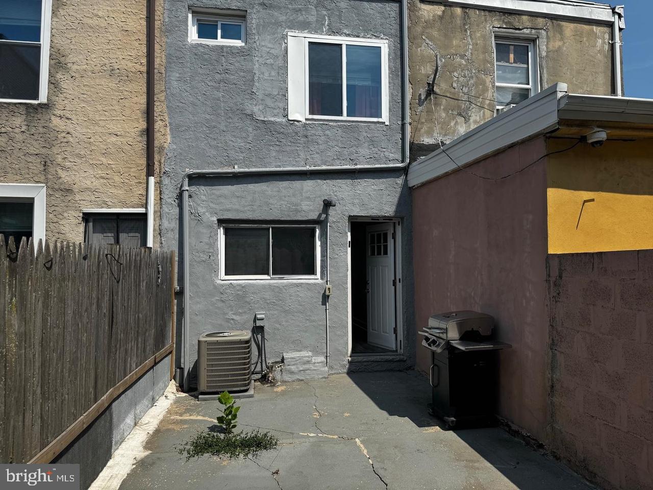 FISHTOWN - Residential Lease