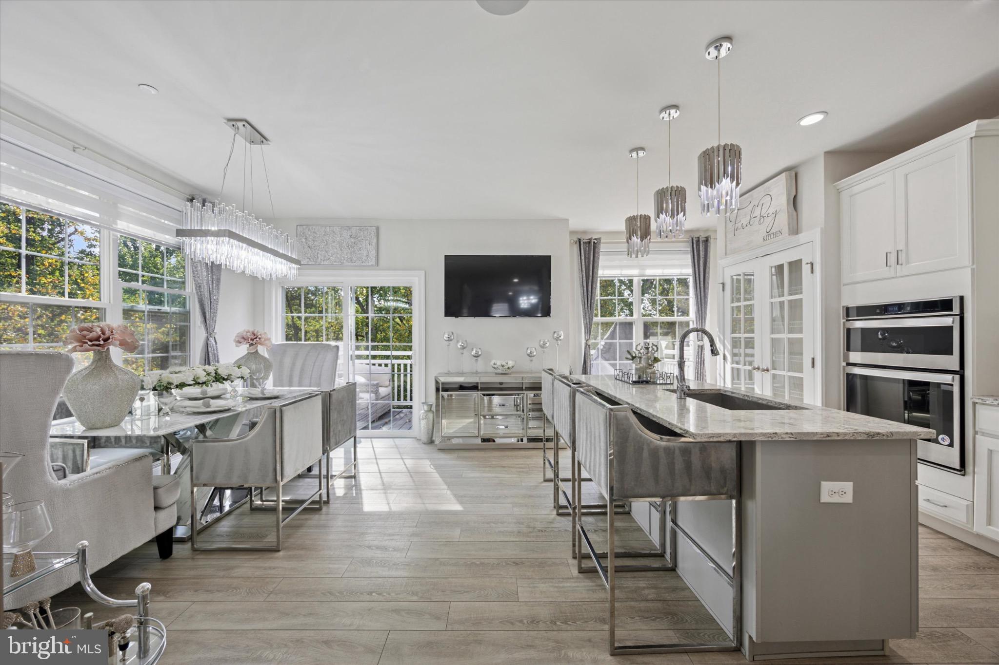 RAVENSCLIFF - Residential