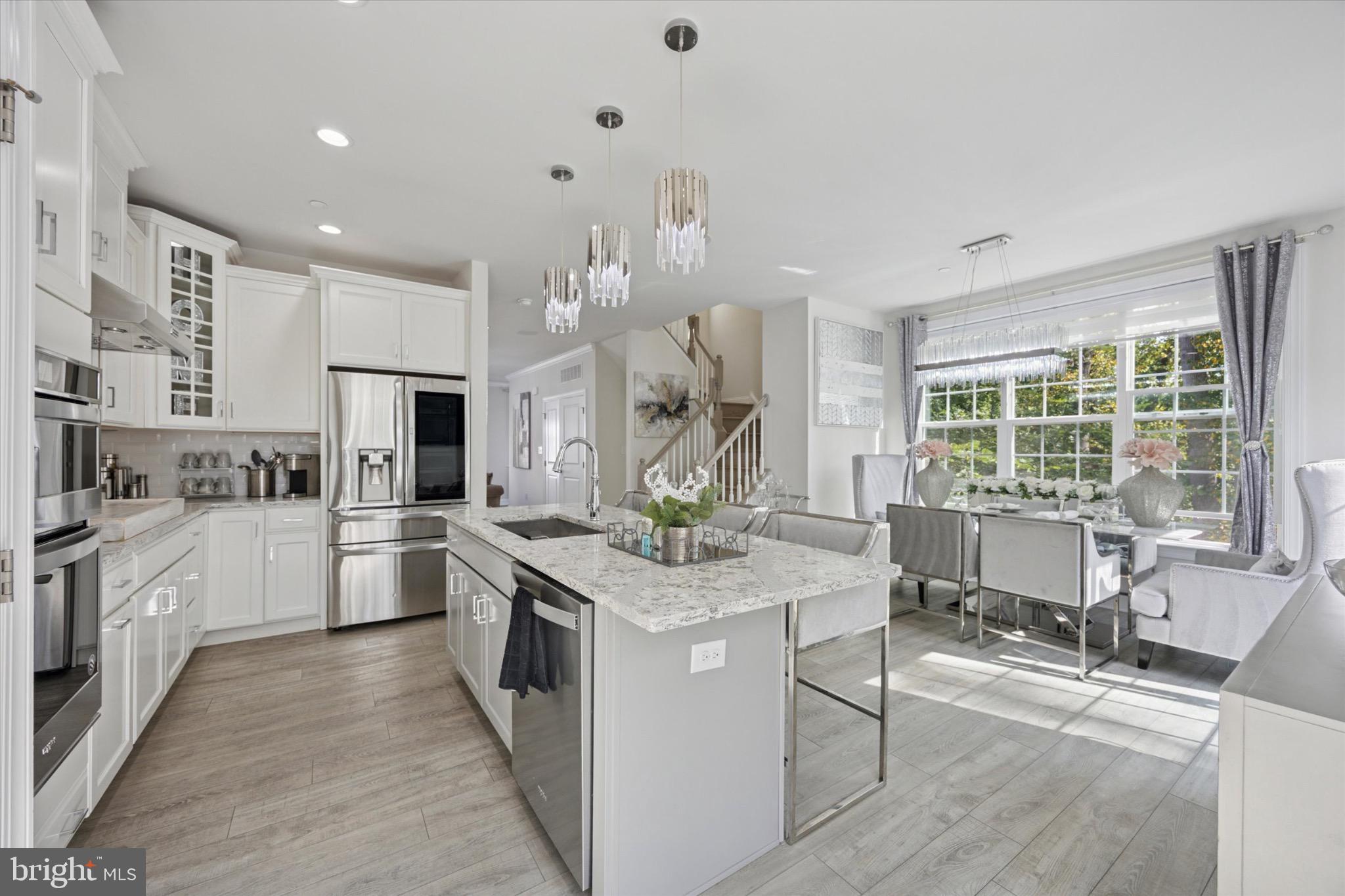 RAVENSCLIFF - Residential