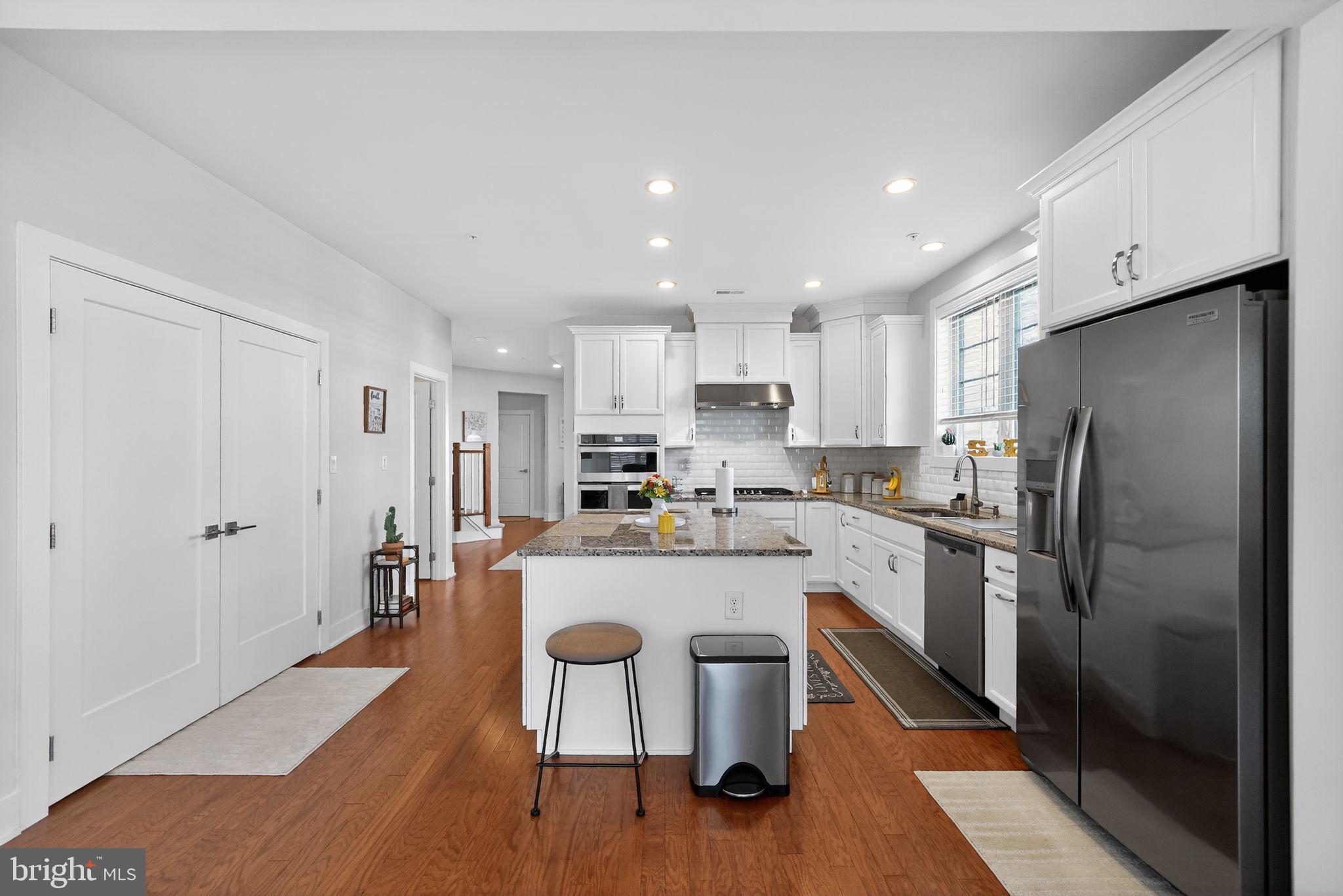 WHITE SPRINGS AT PROVIDENCE - Residential